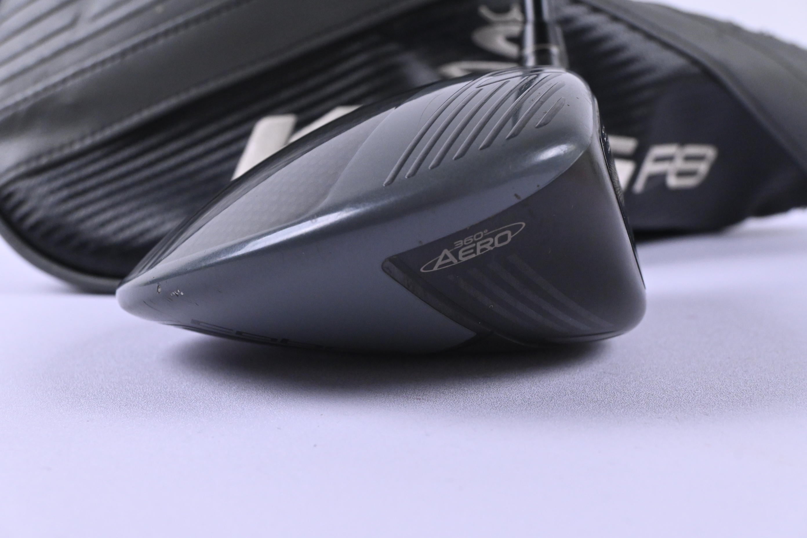 Cobra King F8 Driver / 10.5 Degree / Regular Flex Aldila NV Blue 60 Shaft