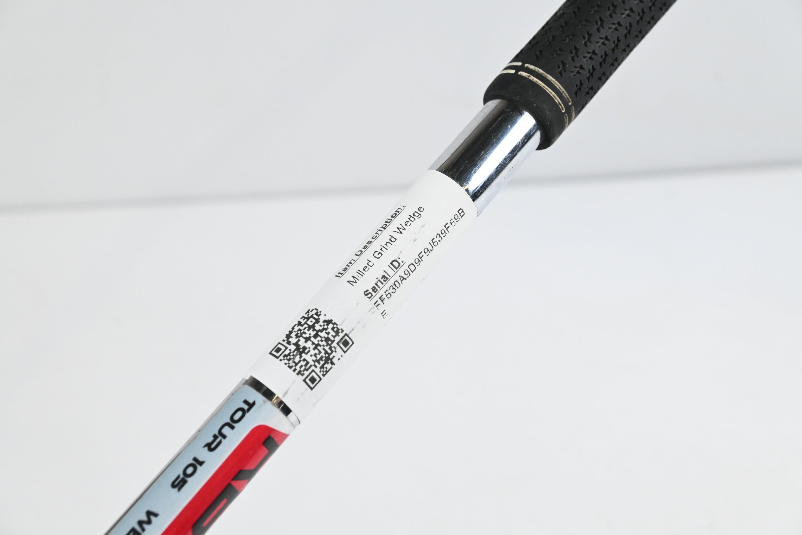 Taylormade Milled Grind Gap Wedge / 52 Degree / Wedge Flex KBS Tour 105