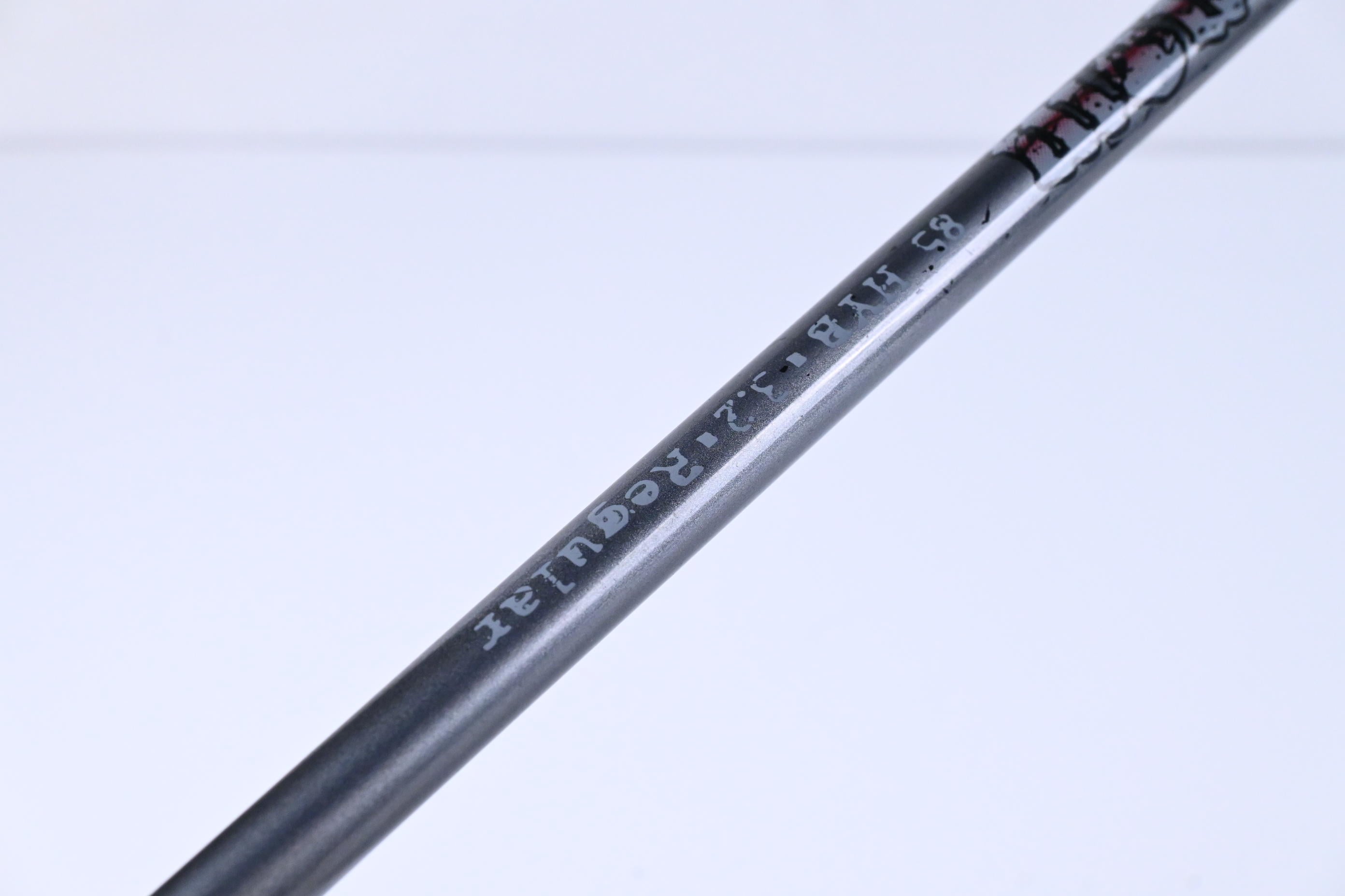 Wilson FG Tour M3 #4 Hybrid / 21 Degree / Regular Flex Aldila RIP Phenom 85