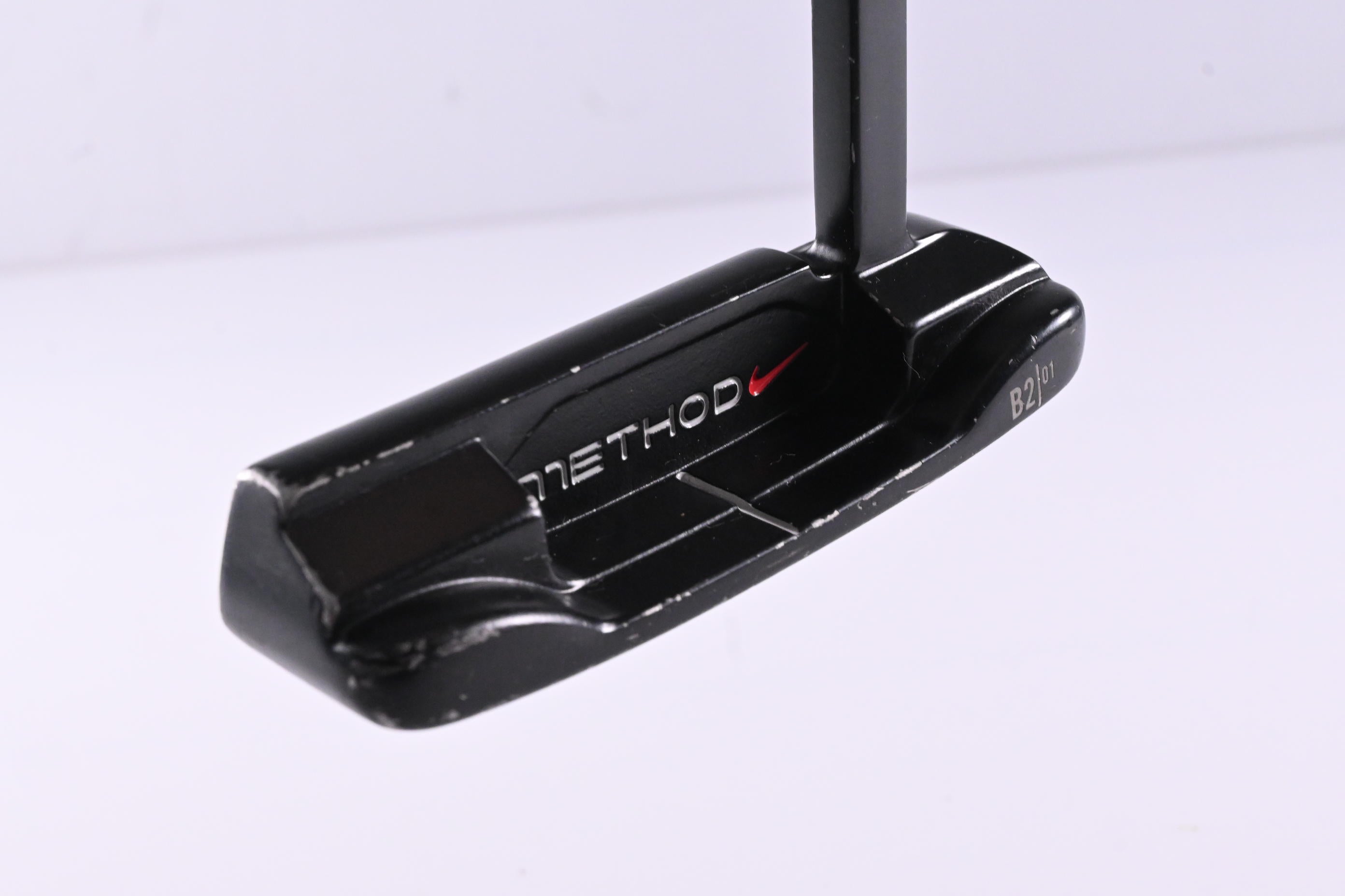 Left Hand Nike Method Matter B2/01 Putter / 35 Inch