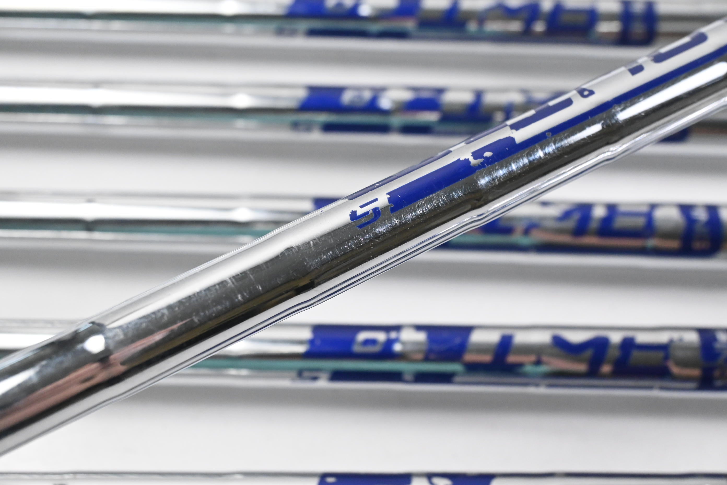 Ping G710 Irons / 4-PW+SW / Green Dot / Stiff Flex Ping AWT 2.0 Shafts