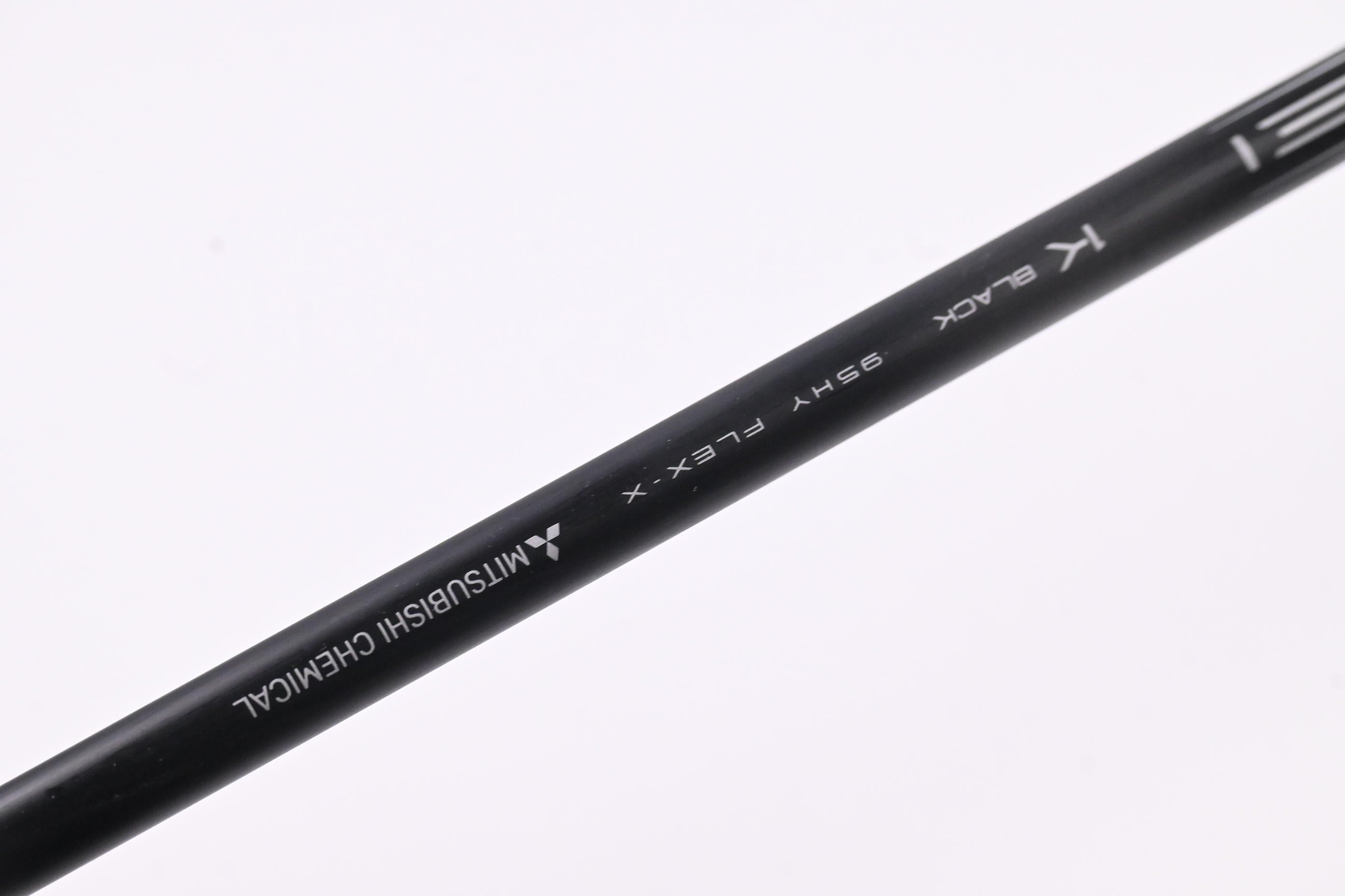 Titleist T250.U Utility #2 Iron / 18 Degree / X-Flex Tensei 1K Black 95 Shaft