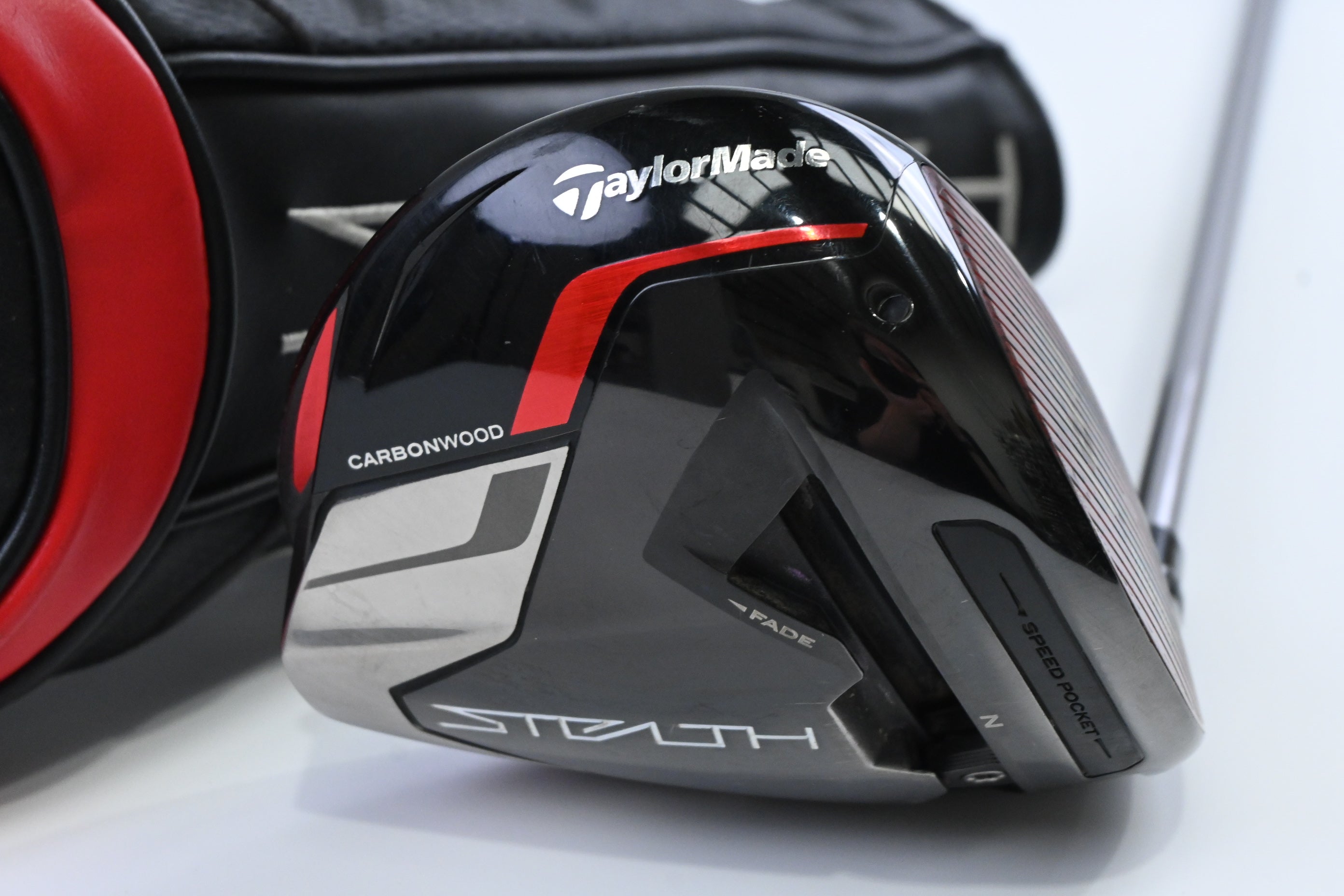 Taylormade Stealth Plus Driver / 10.5 Degree / Regular Flex Fujikura Speeder NX