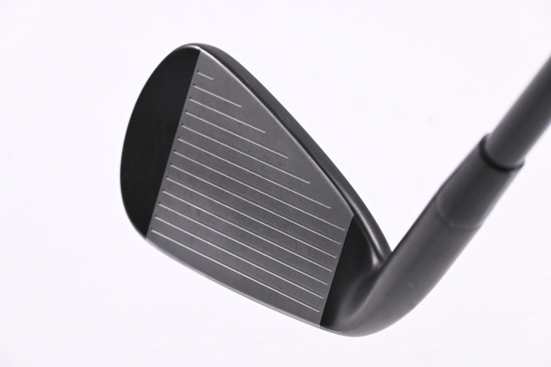 Mizuno JPX 925 Hot Metal #7 Iron / 28 Degree / Regular Flex MMT 65 Shaft