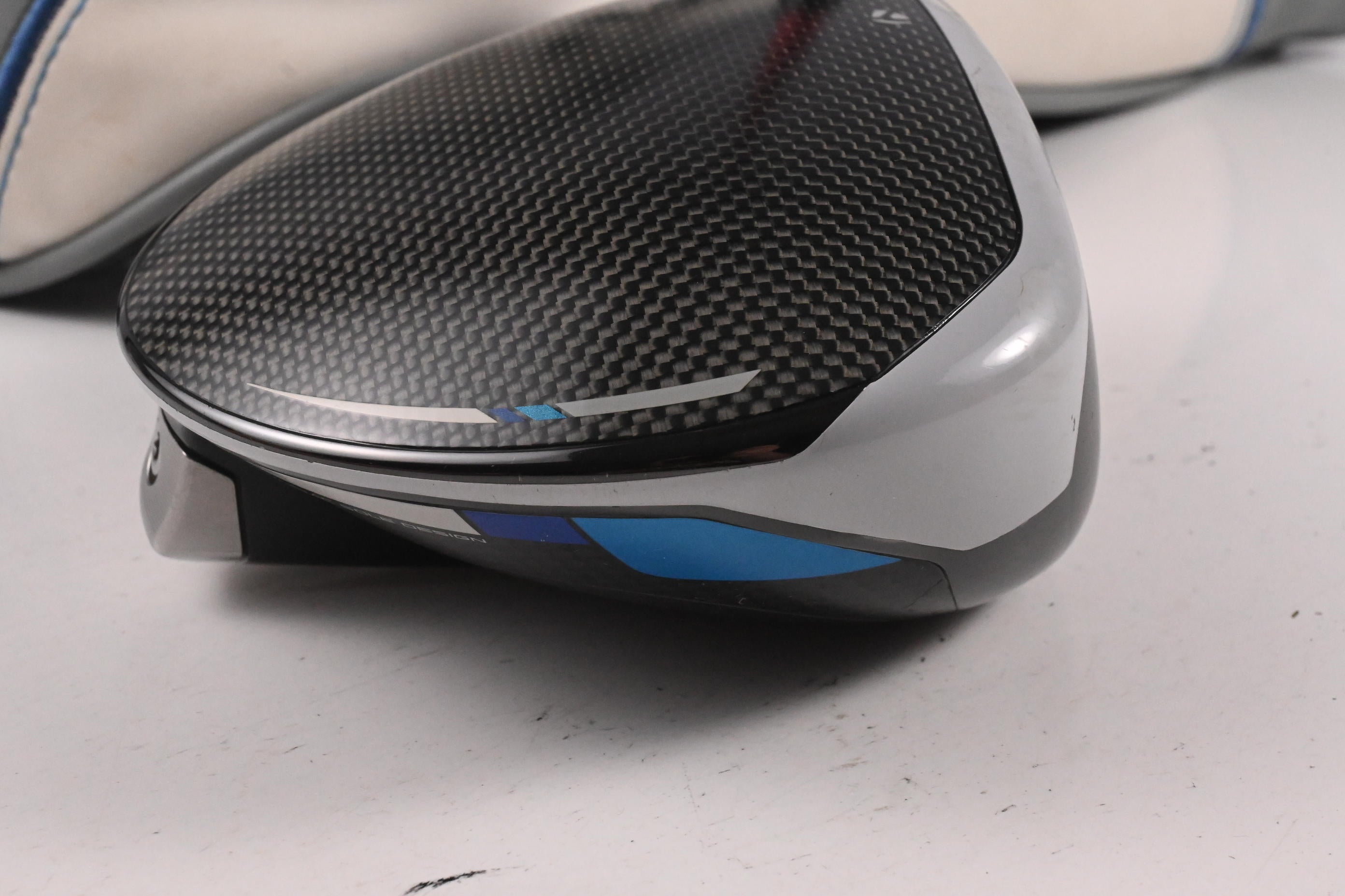 Taylormade SIM Max Driver / 9 Degree / Regular Flex Fujikura Ventus Red 5 Shaft