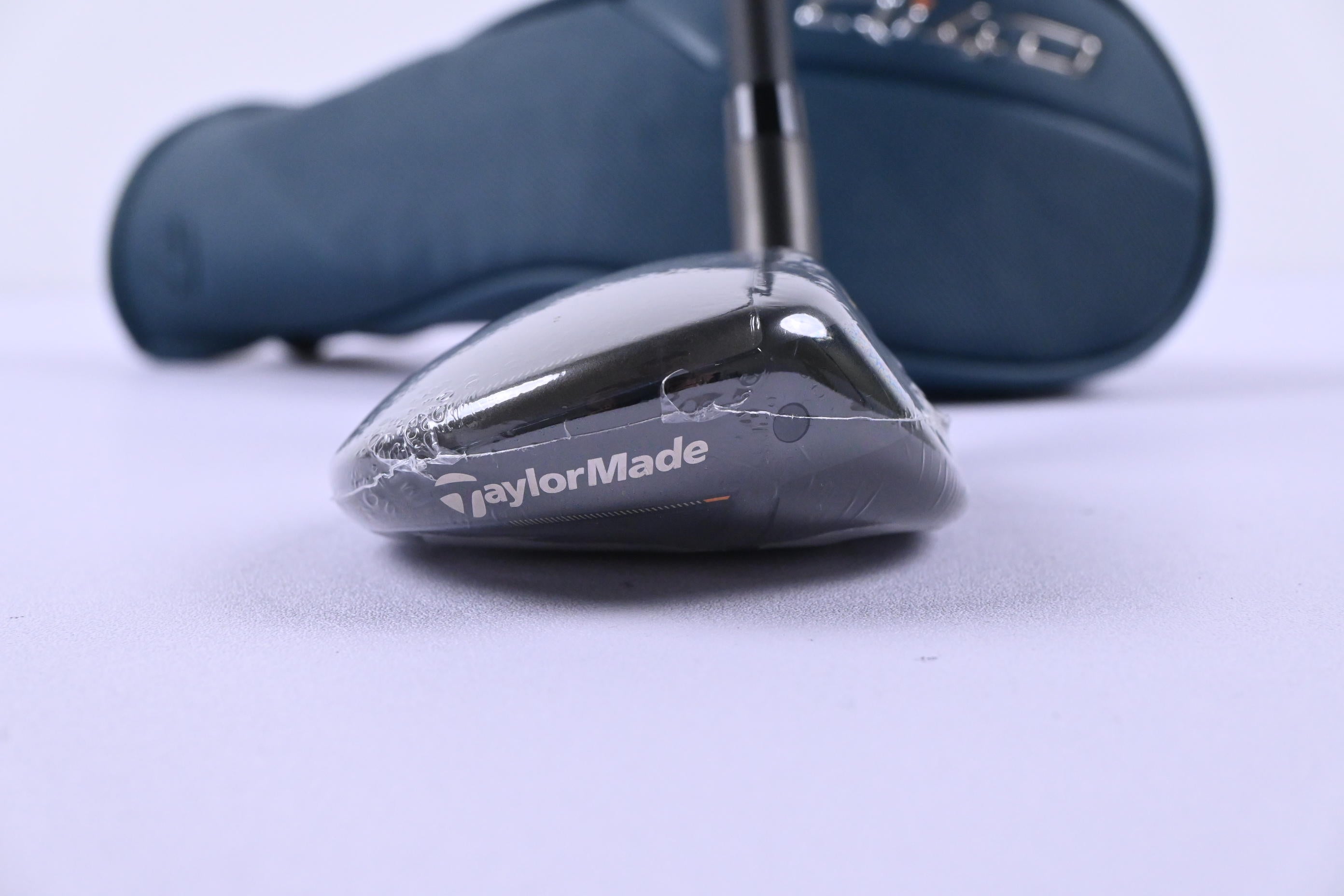 Taylormade Qi4D Max #6 Hybrid / 30 Degree / Regular Flex Taylormade REAX 50