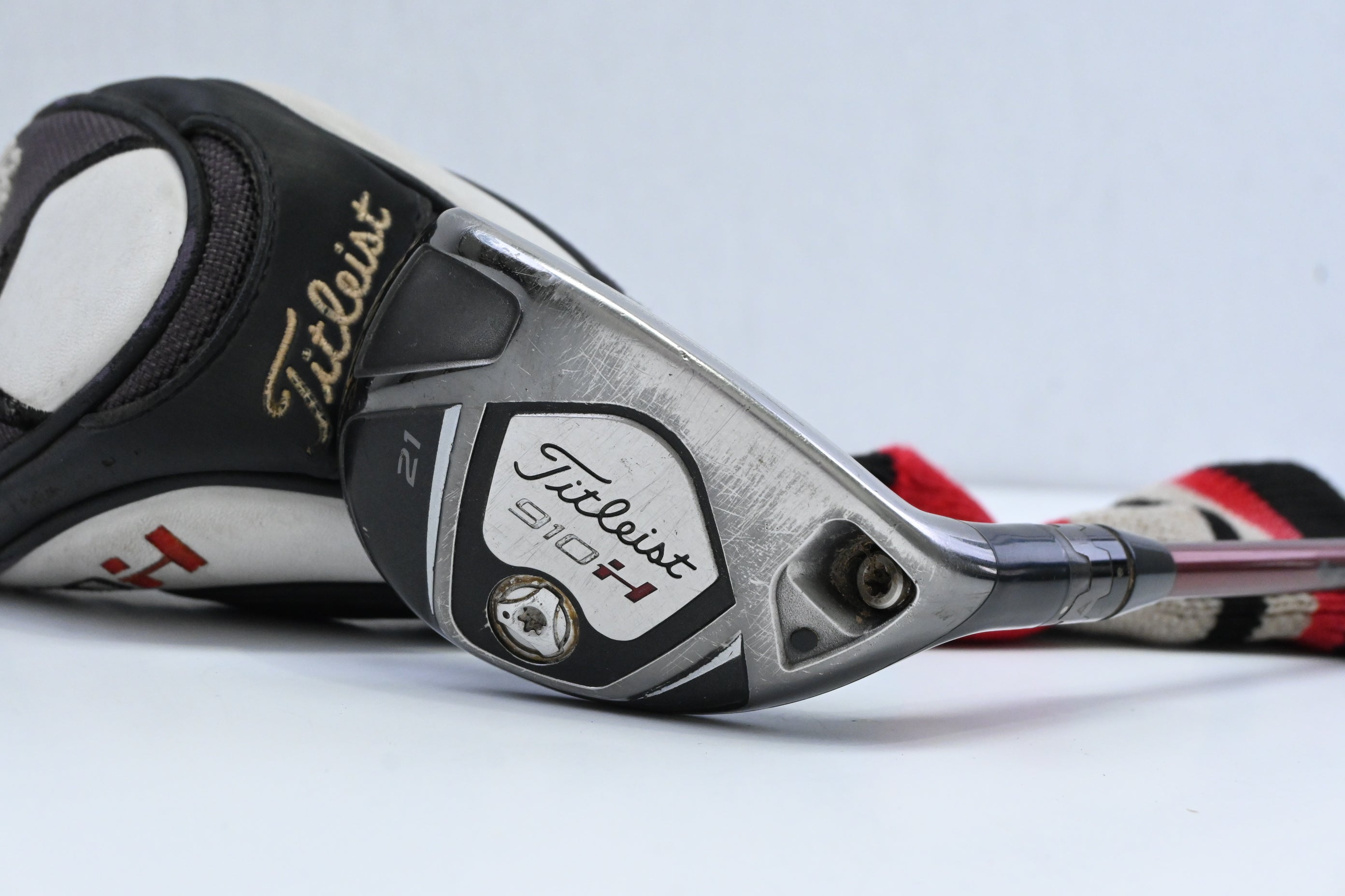 Titleist 910H #3 Hybrid / 21 Degree / Regular Flex Diamana Ilima 70 Shaft