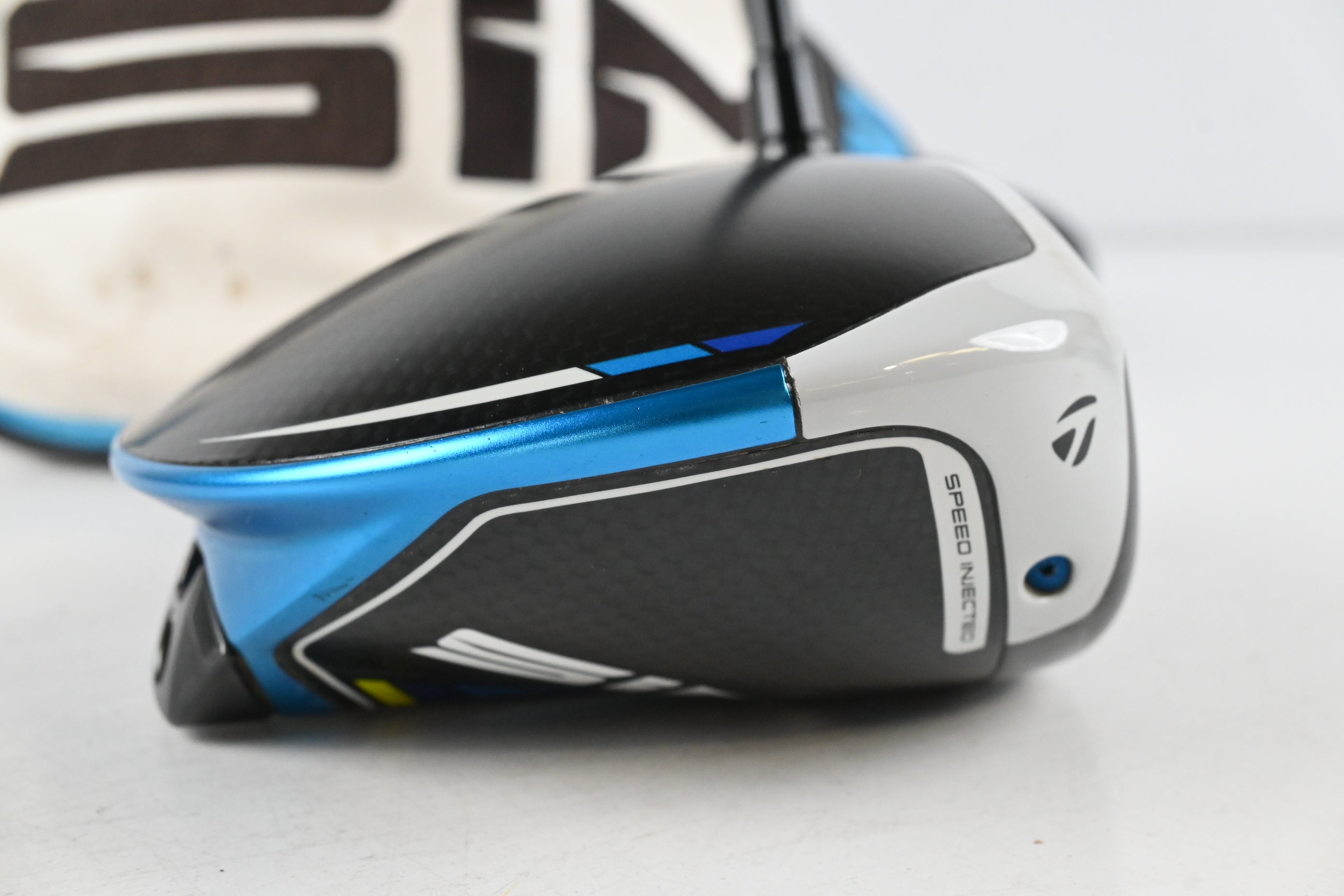 Taylormade SIM2 Max Driver / 9 Degree / Stiff Flex Hzrdus Smoke Black RDX 60