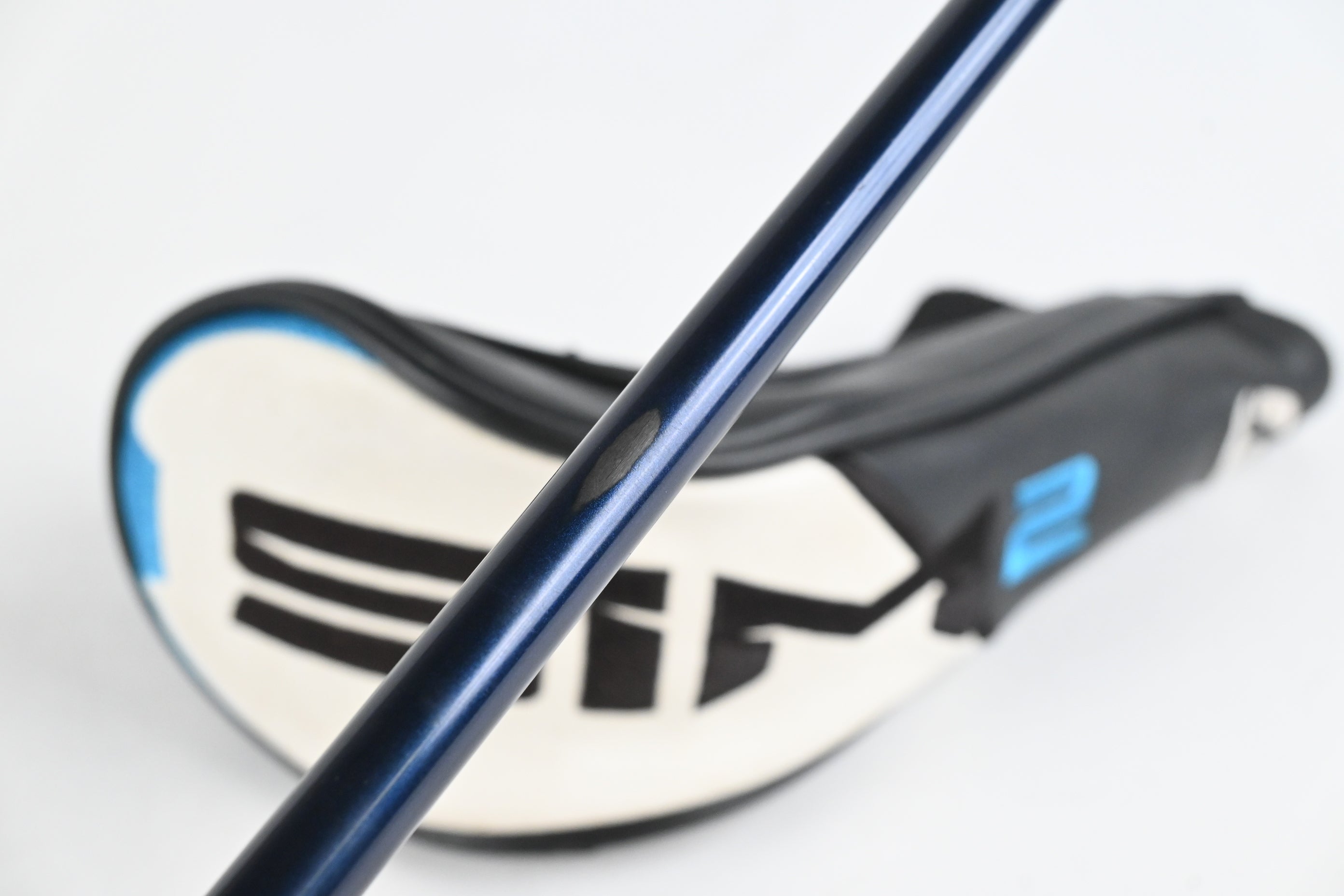 Taylormade SIM2 Max #3 Hybrid / 19 Degree / Stiff Flex Ventus Blue 7 Shaft