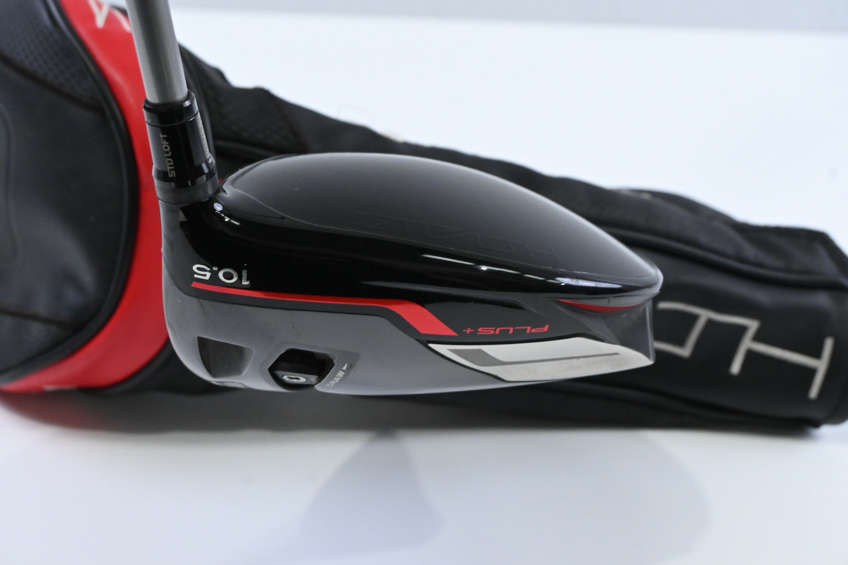 Taylormade Stealth Plus Driver / 10.5 Degree / Regular Flex Fujikura Speeder NX