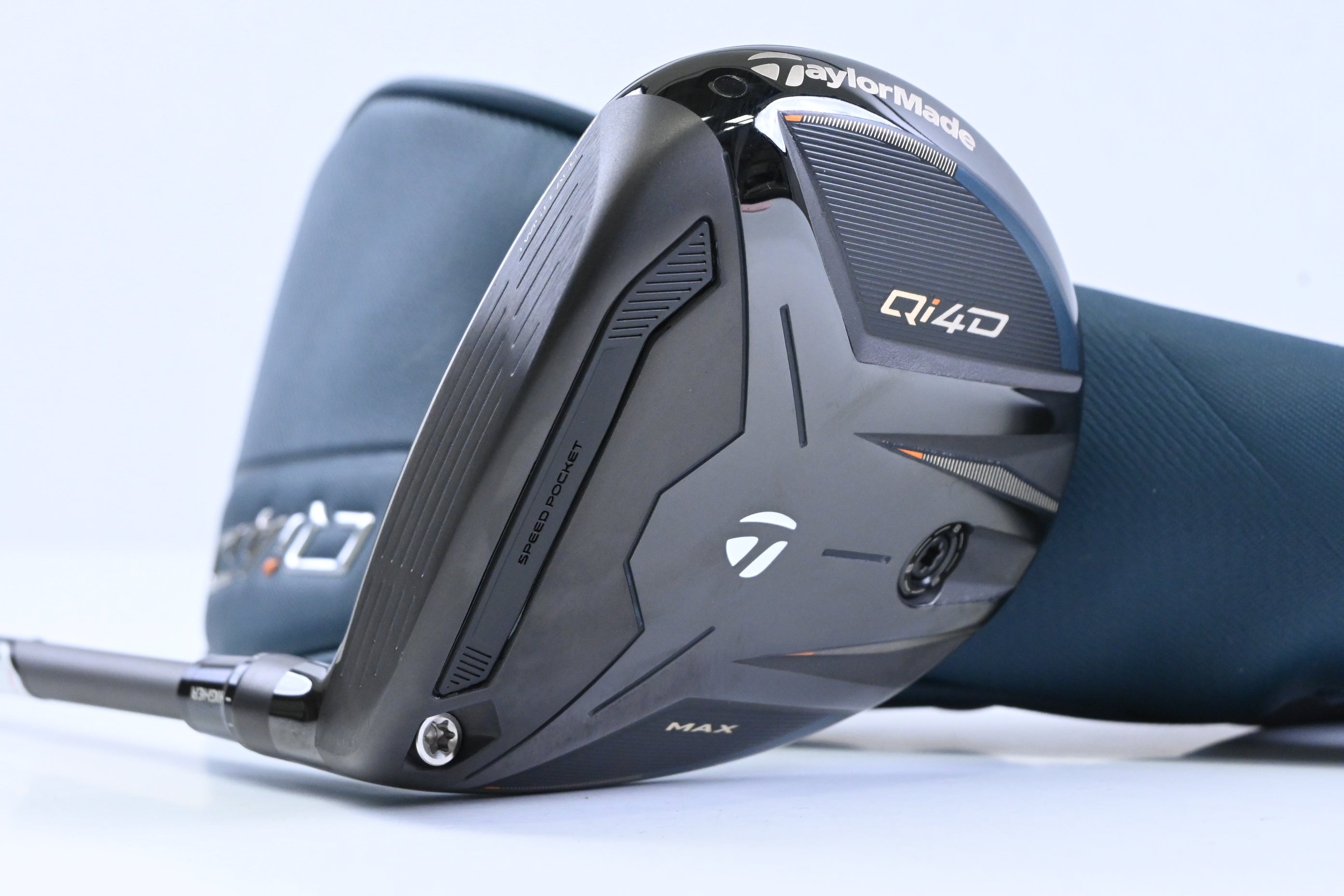 Left Hand Taylormade Qi4D Max #5 Wood / 18 Degree / Senior Flex Reax White 45