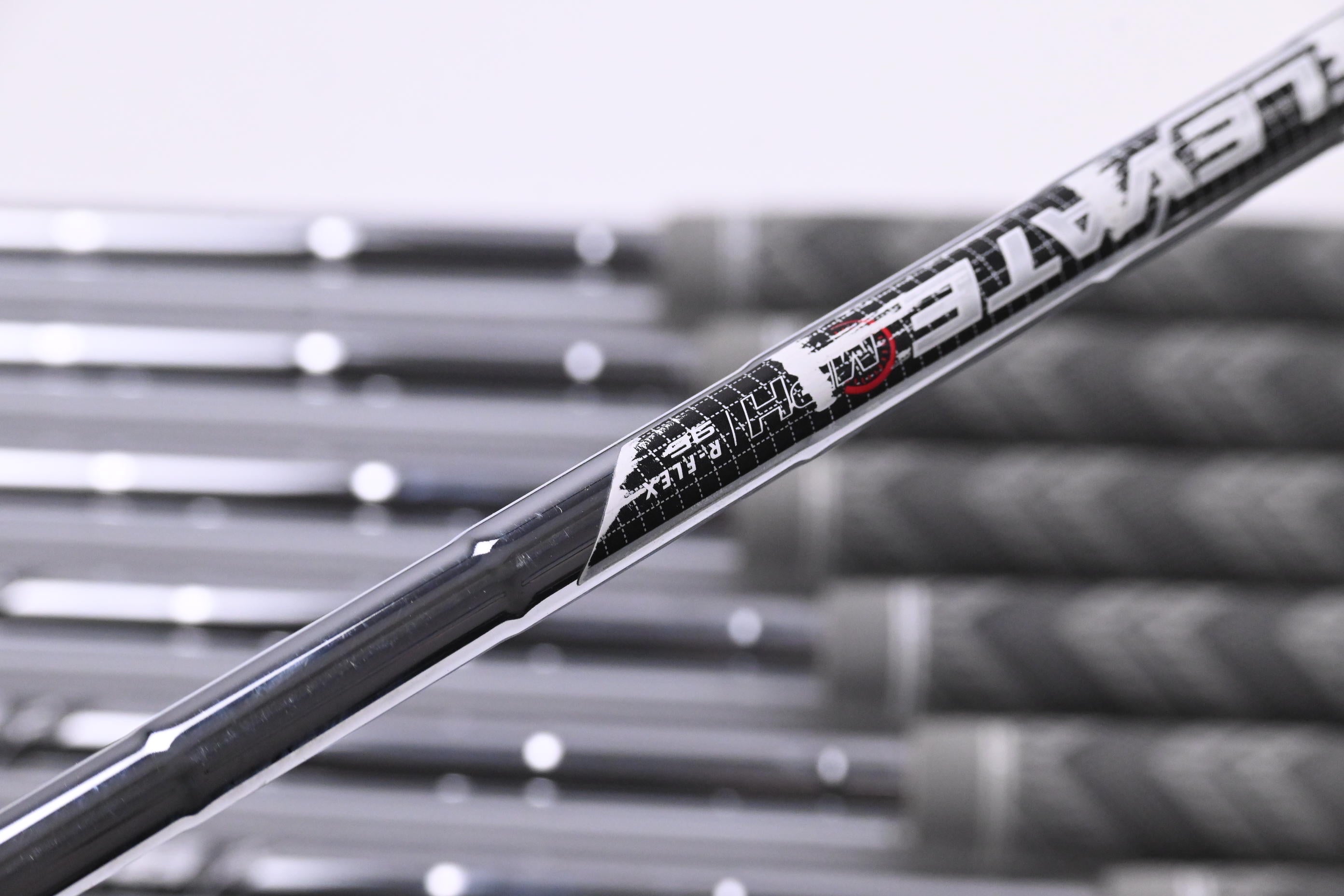 Callaway Paradym Irons / 4-PW+GW / Regular Flex True Temper Elevate 95 Shafts