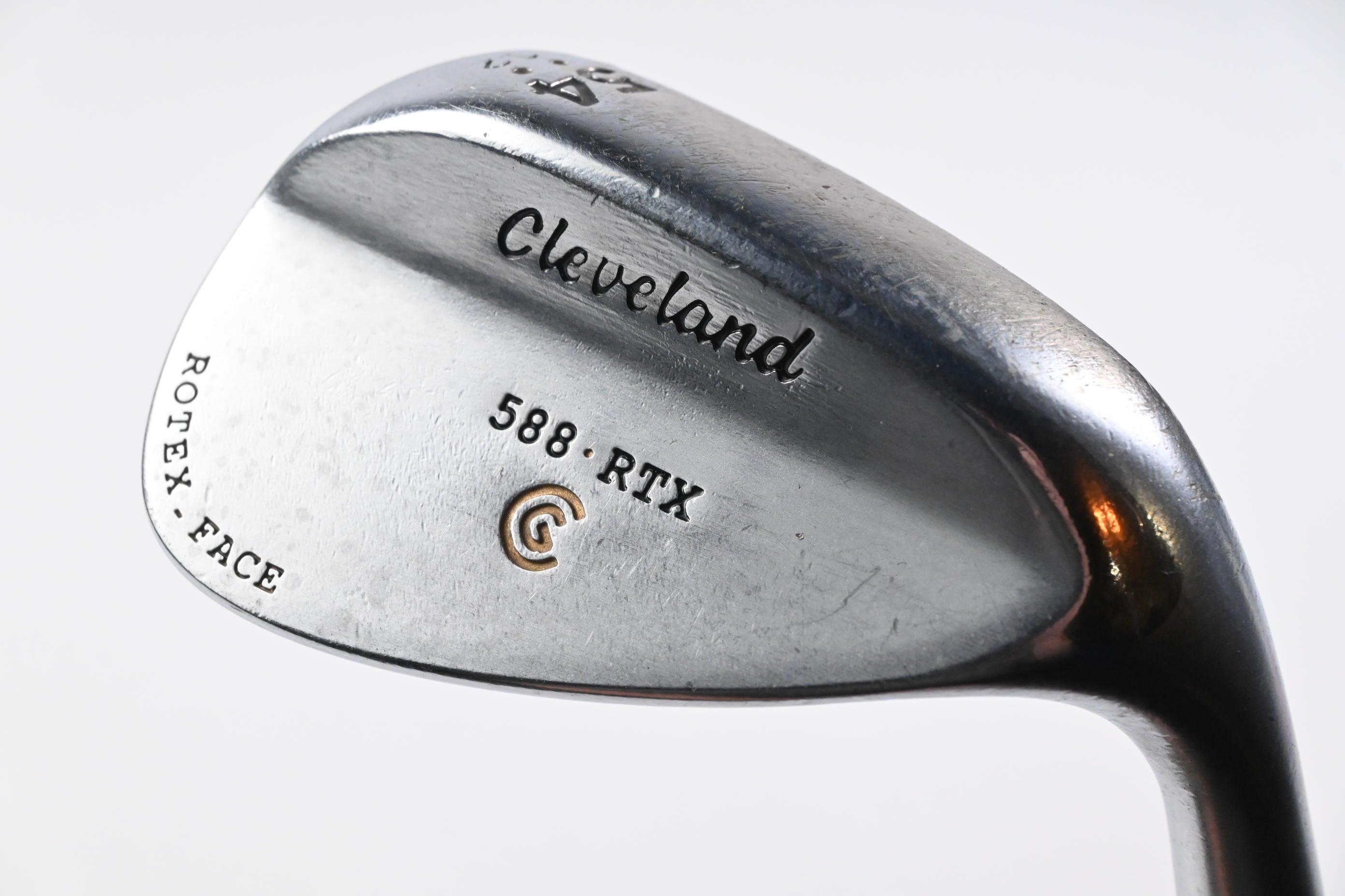 Cleveland 588 RTX Sand Wedge / 54 Degree / Wedge Flex Dynamic Gold Shaft