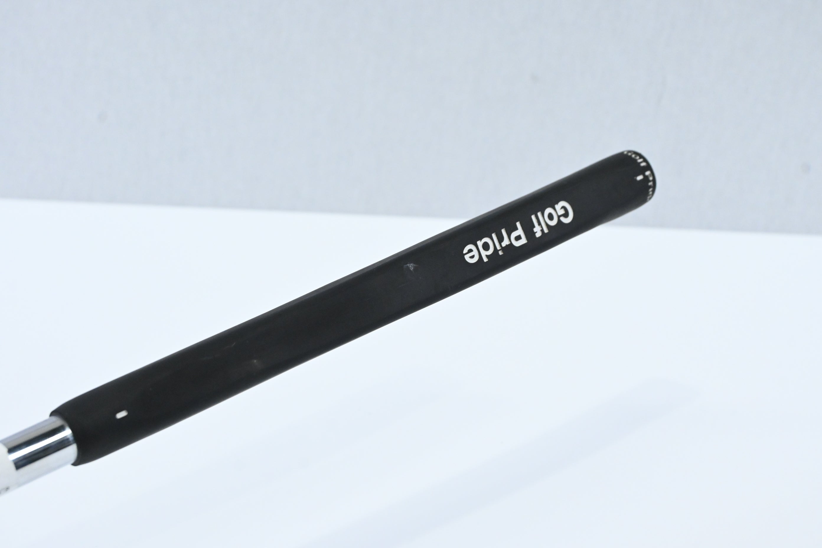 Odyssey White Hot XG Sabertooth Putter / 35 Inch