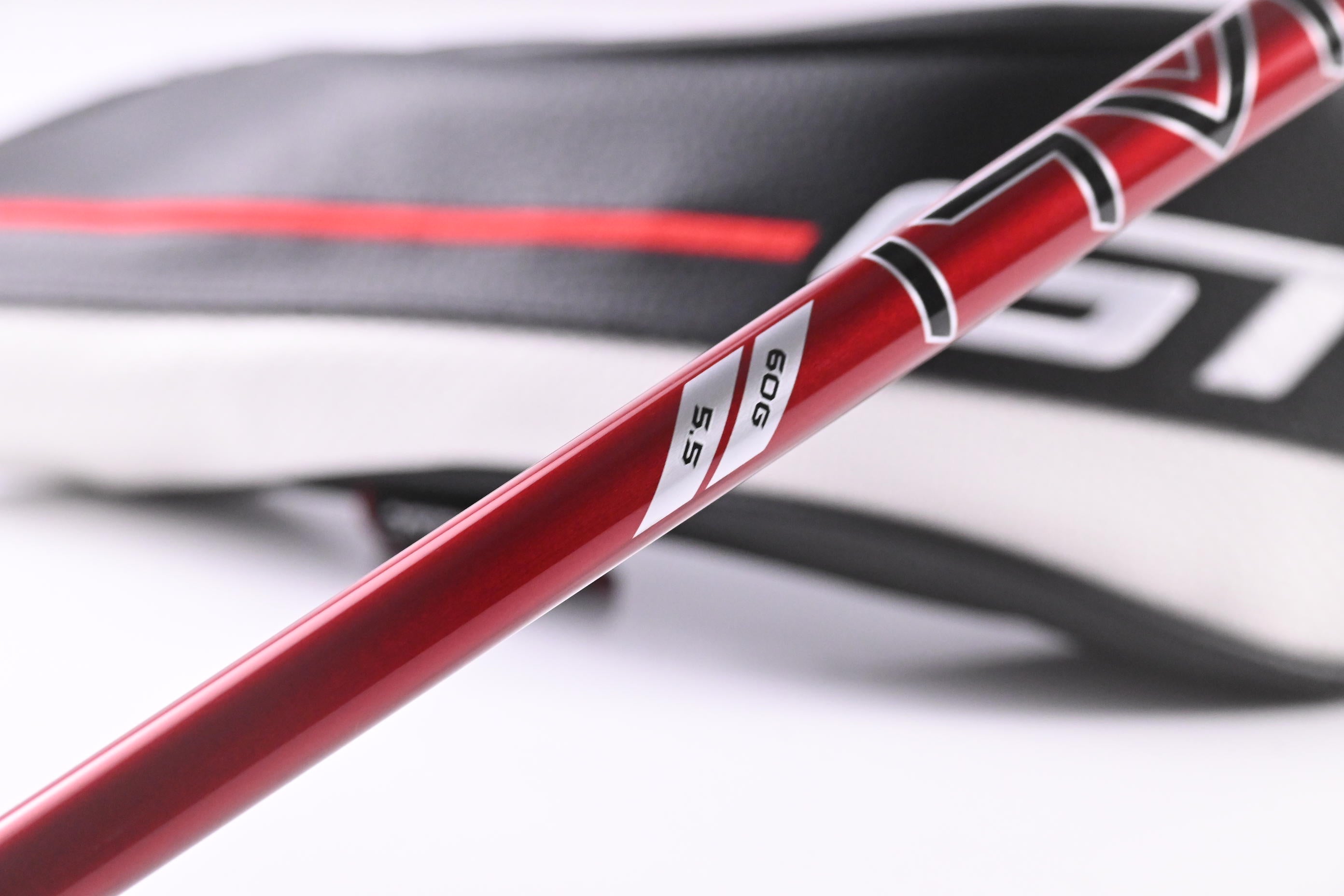 Titleist GT2 #5 Wood / 18 Degree / Regular Flex Project X Denali Red 60 Shaft