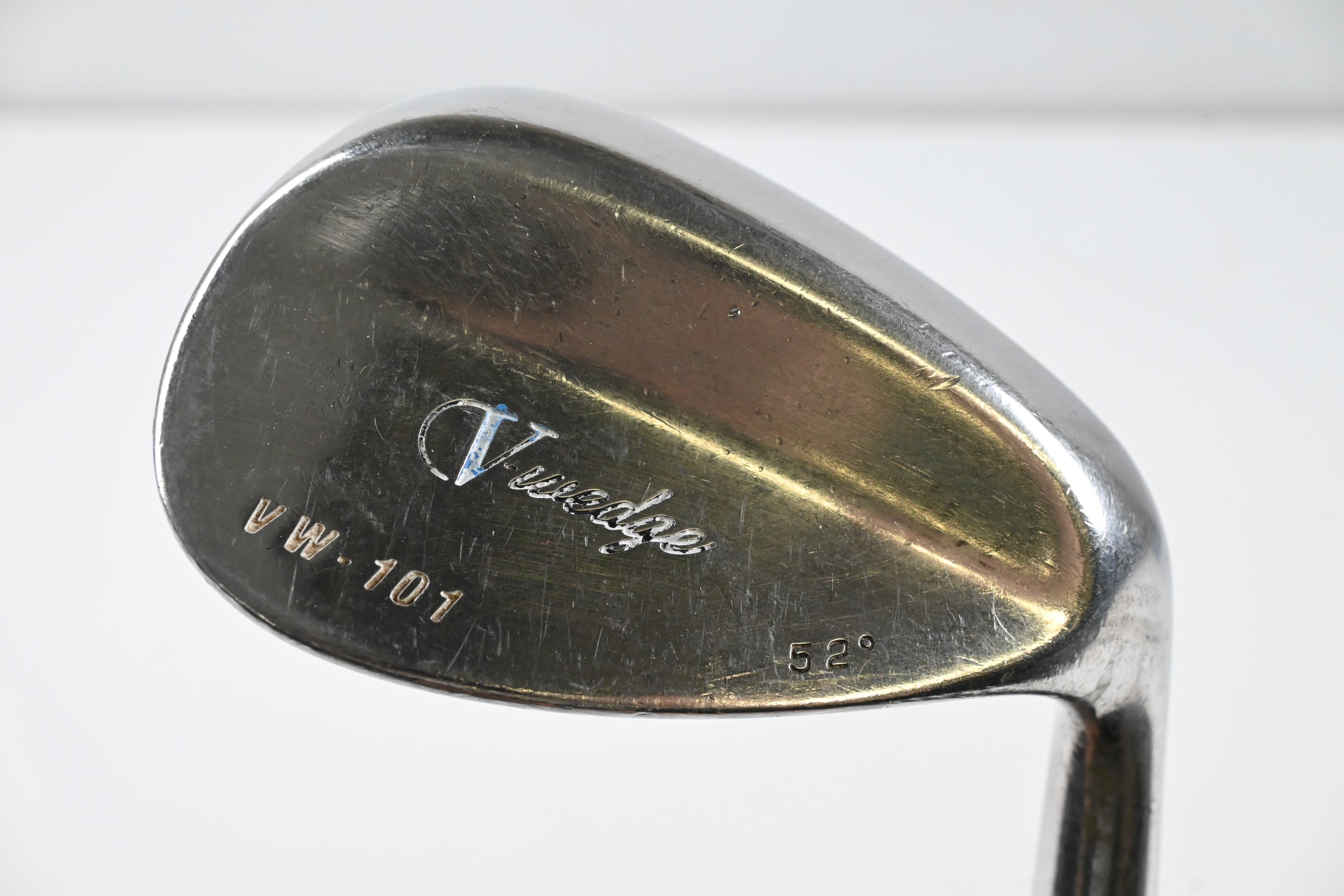 Vega VW-10 Gap Wedge / 52 Degree / Stiff Flex Dynamic Gold S300 Shaft