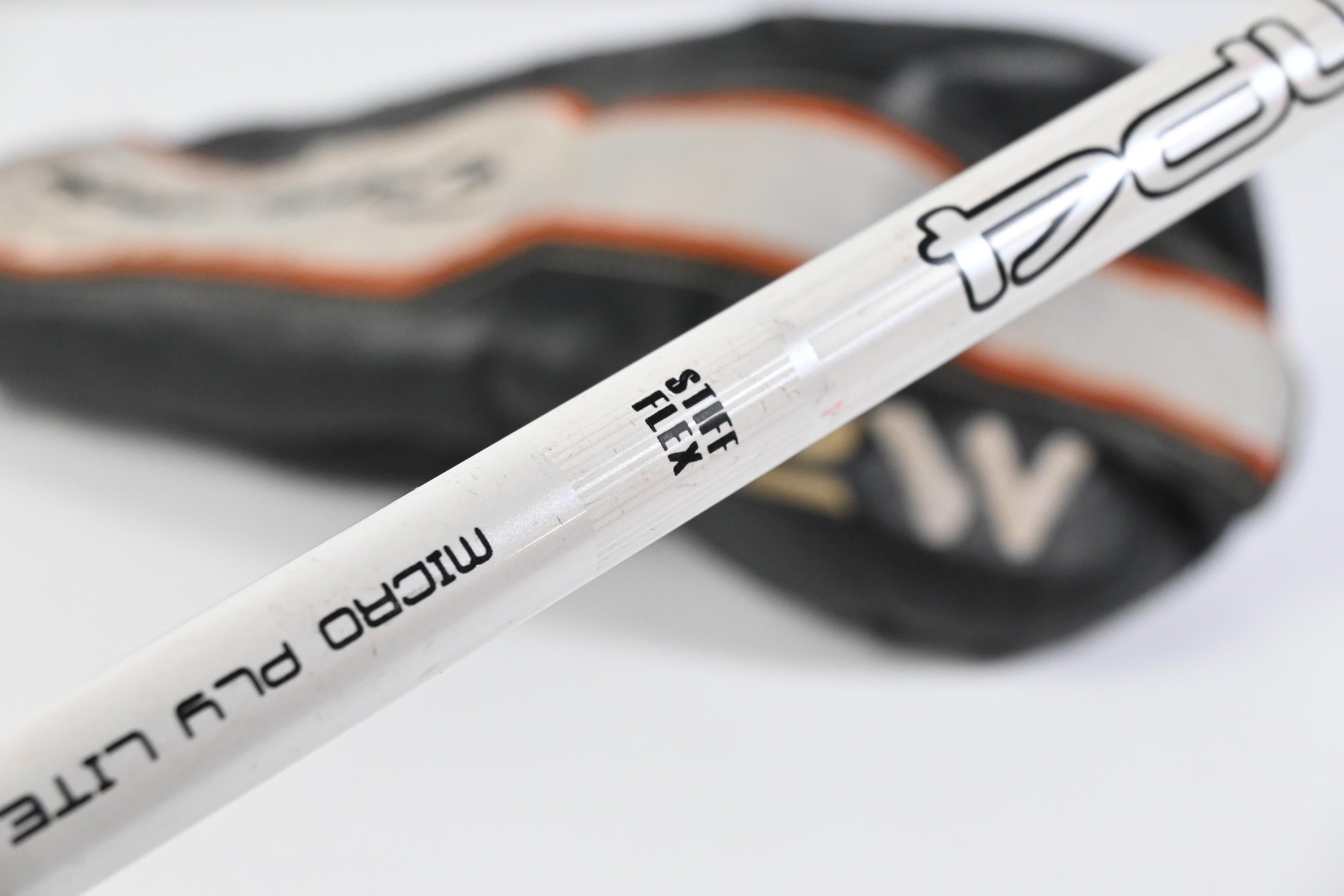 Taylormade M2 2016 Driver / 10.5 Degree / Stiff Flex UST Mamiya MP4 Shaft