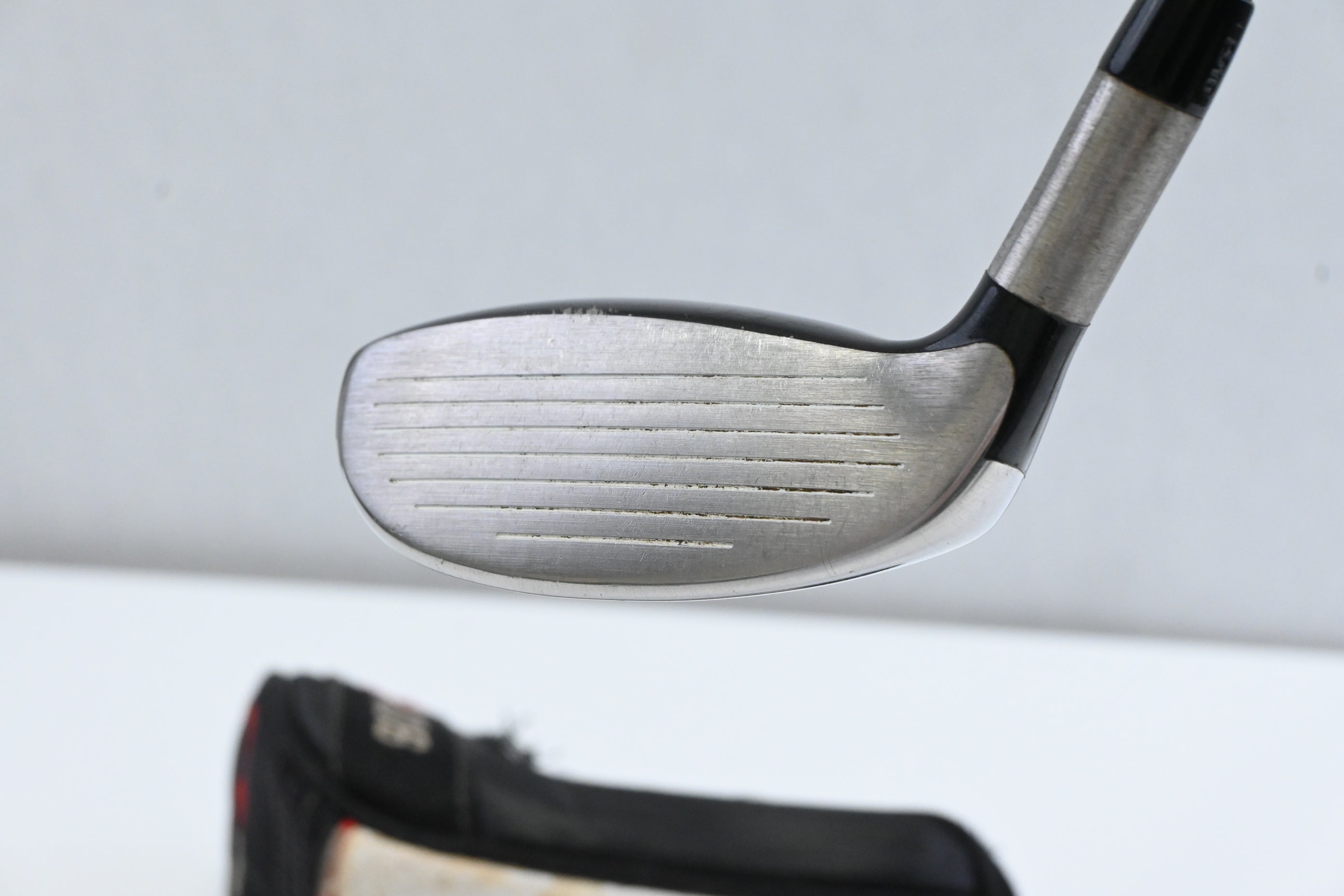 Titleist 909H #4 Hybrid / 24 Degree / Regular Flex Diamana 80 Shaft