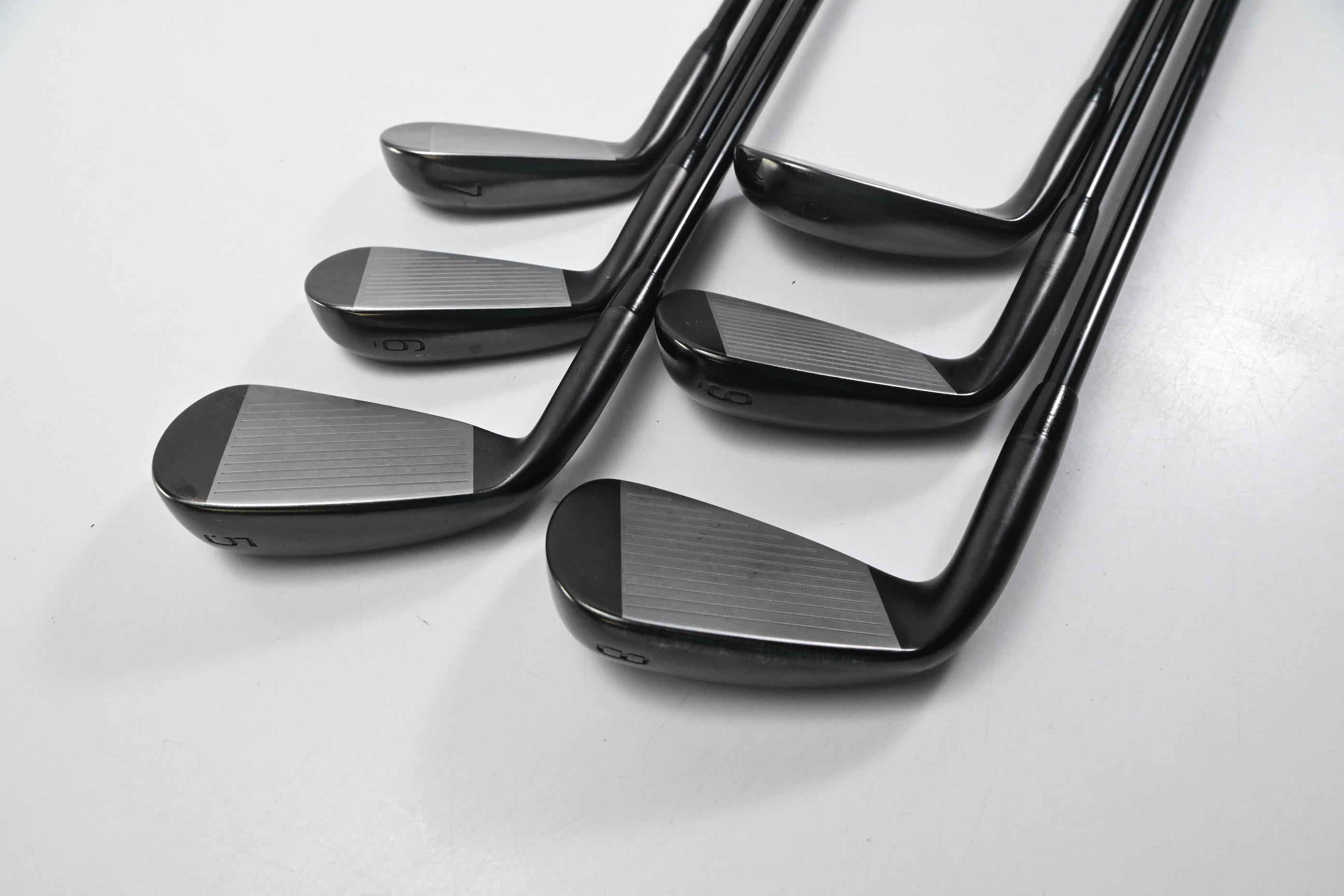 Mizuno JPX 925 Hot Metal Irons / 5-PW / Regular Flex Accra iS7 Shafts