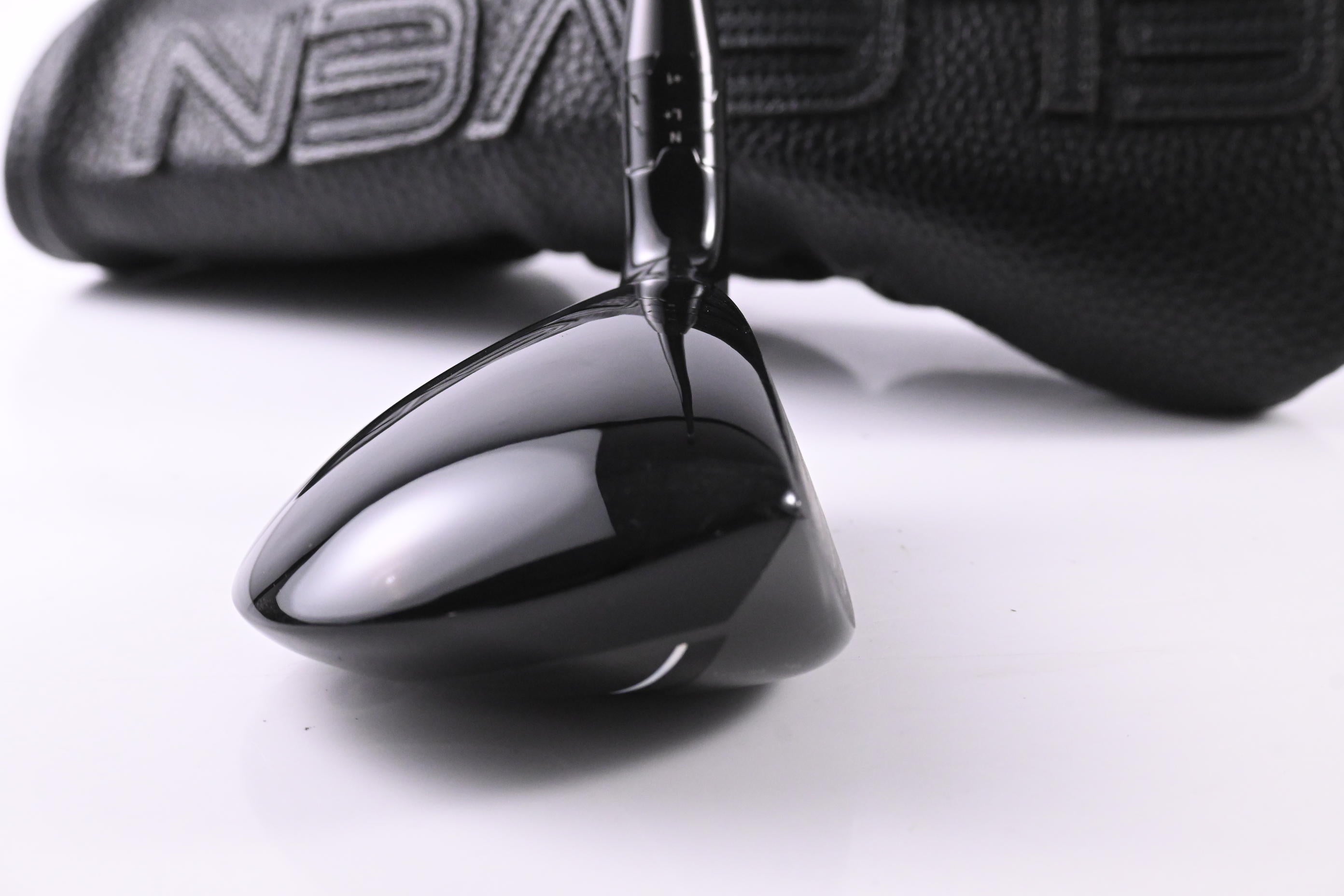 Eleven XL #3 Hybrid / 18 Degree / Regular Flex KBS Tour Shaft