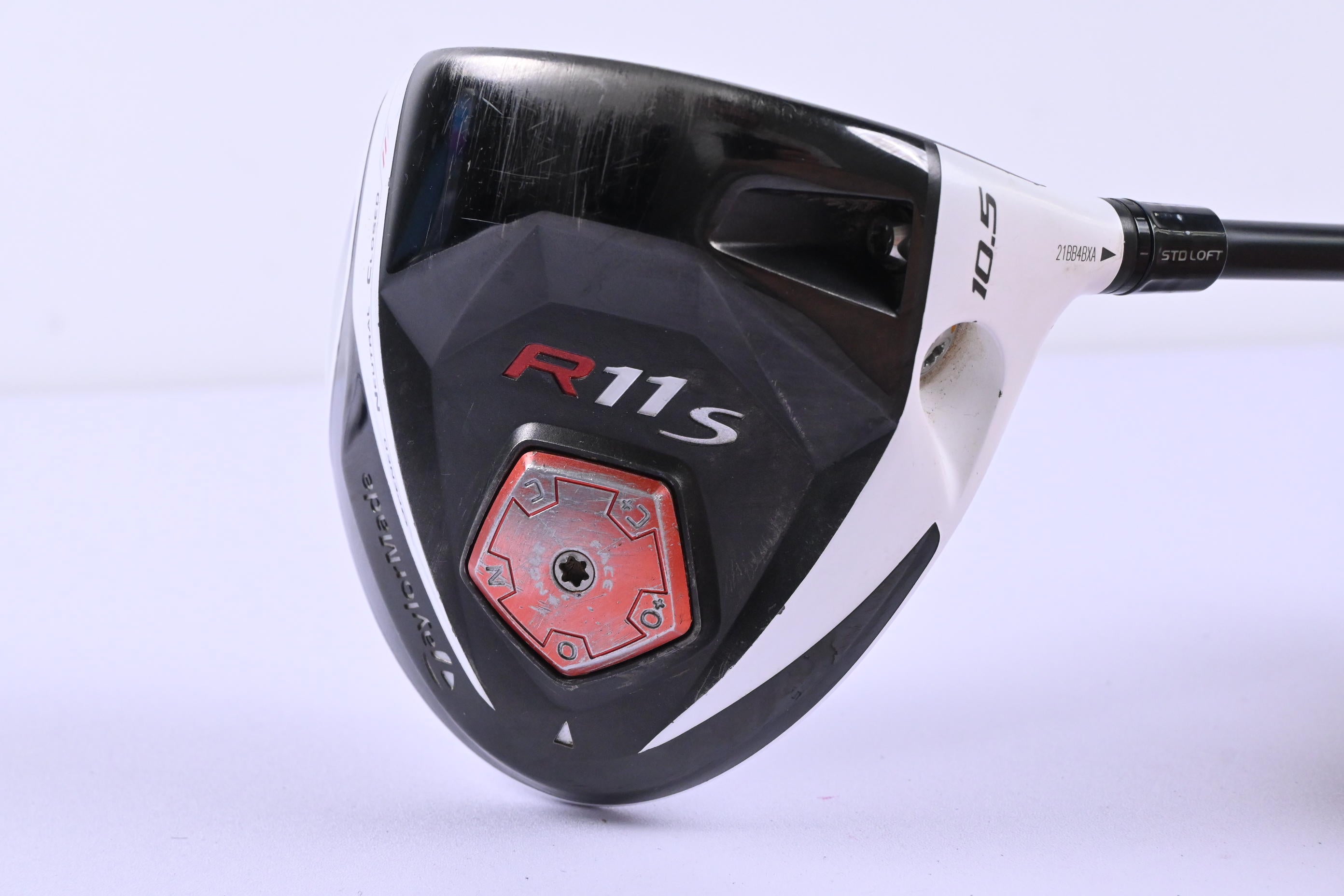 Taylormade R11S Driver / 10.5 Degree / Regular Flex Fujikura Blur 60 Shaft