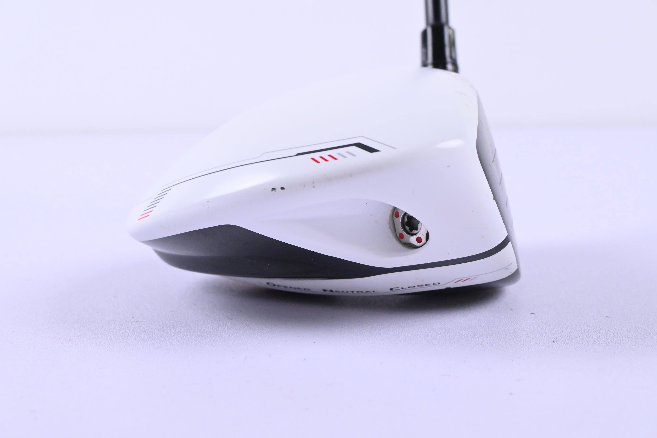 Taylormade R11S Driver / 10.5 Degree / Regular Flex Fujikura Blur 60 Shaft