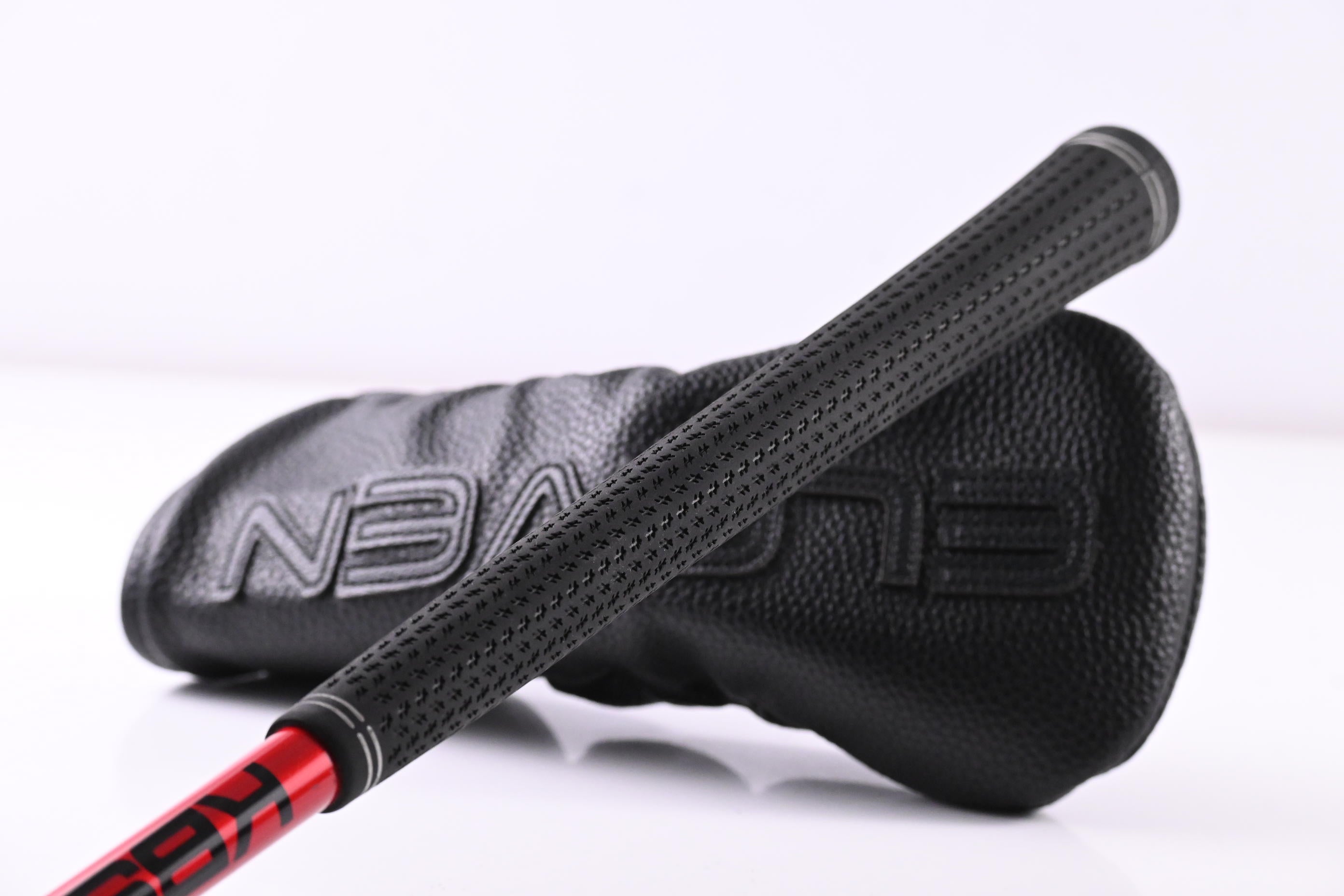 Eleven XL #3 Hybrid / 18 Degree / Regular Flex KBS Tour Shaft