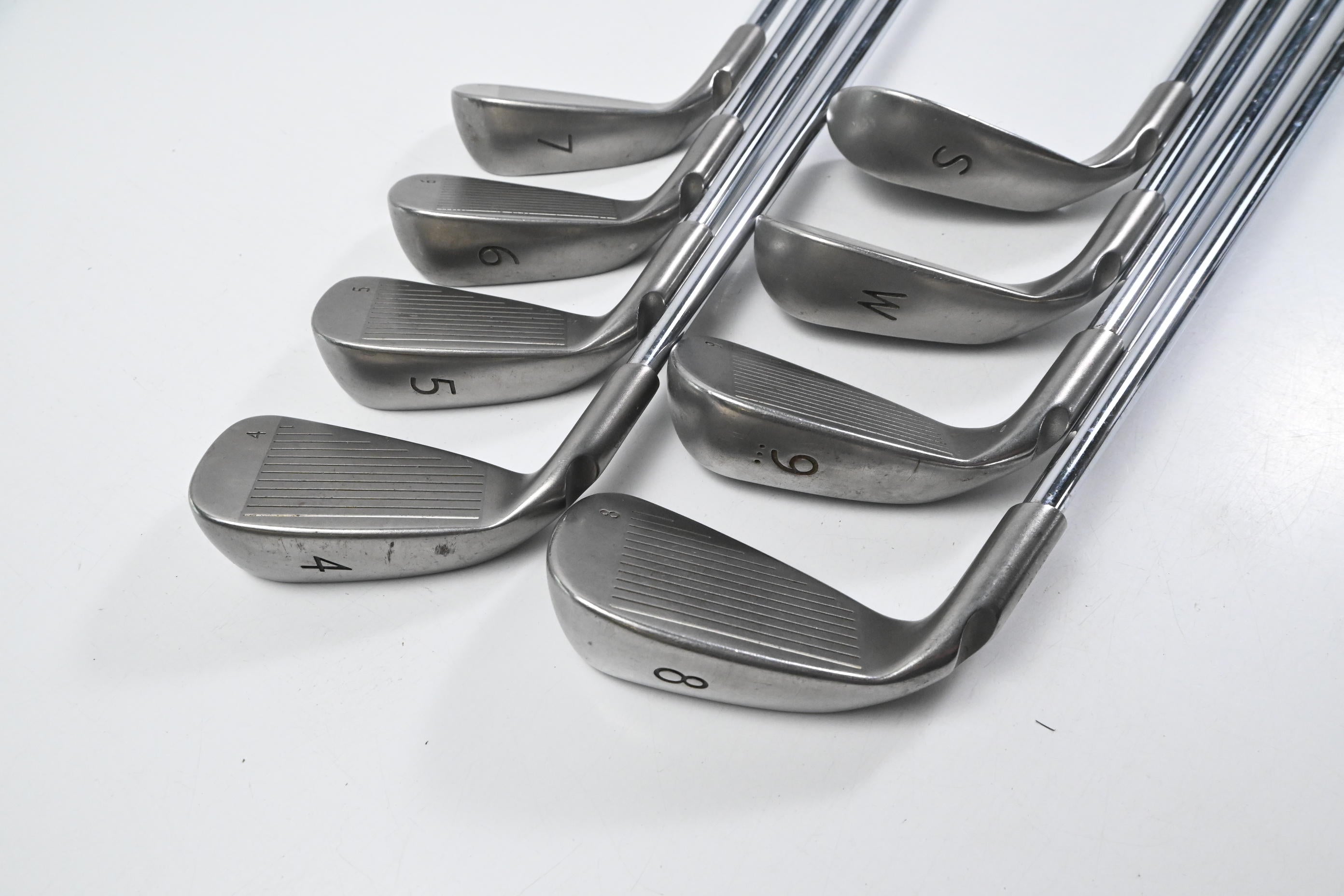 Ping G15 Irons / 4-PW+SW / Black Dot / Regular Flex Ping AWT Steel Shafts