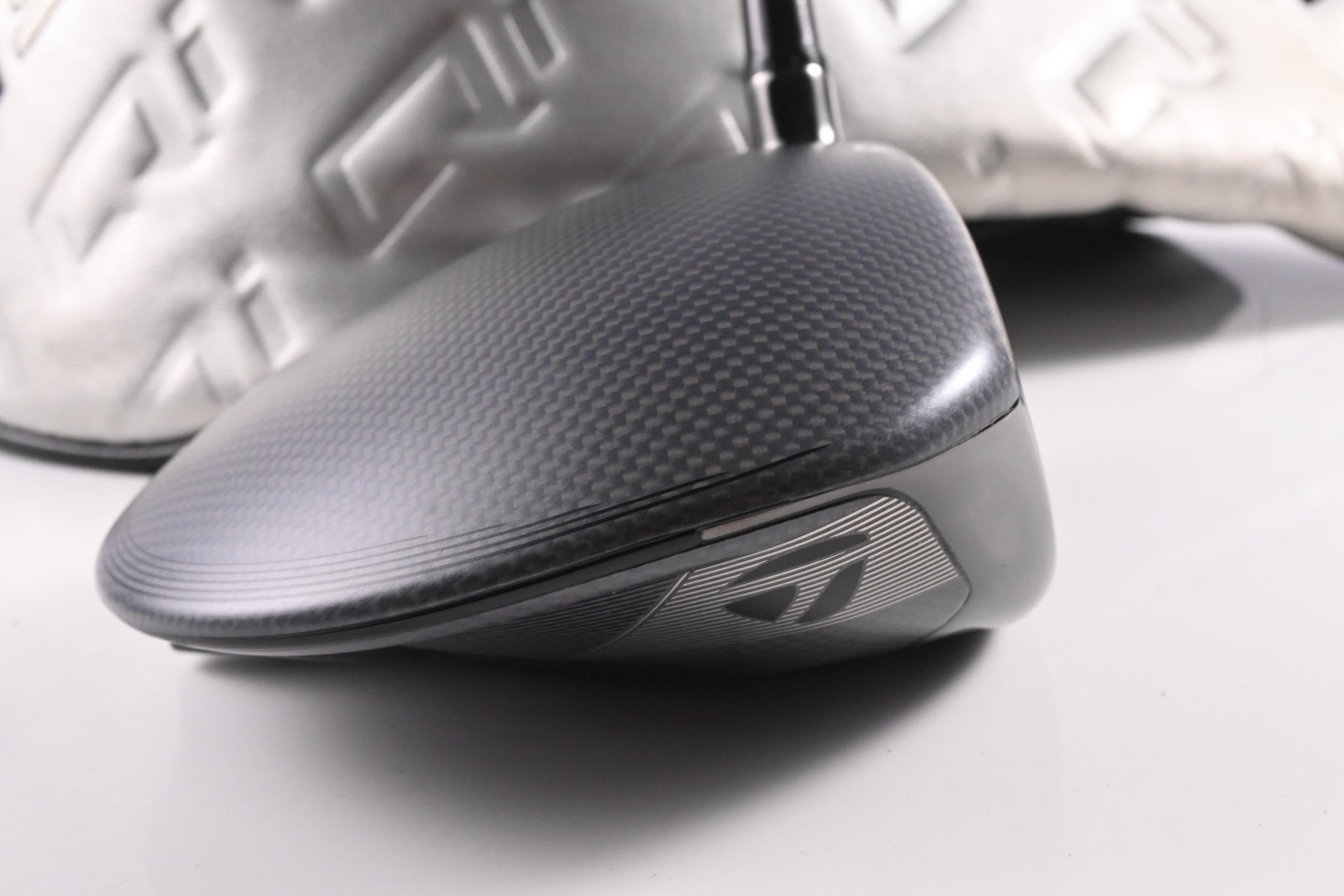 Taylormade Qi35 Max Driver / 9 Degree / Regular Flex Tensei AV Blue 65 Shaft