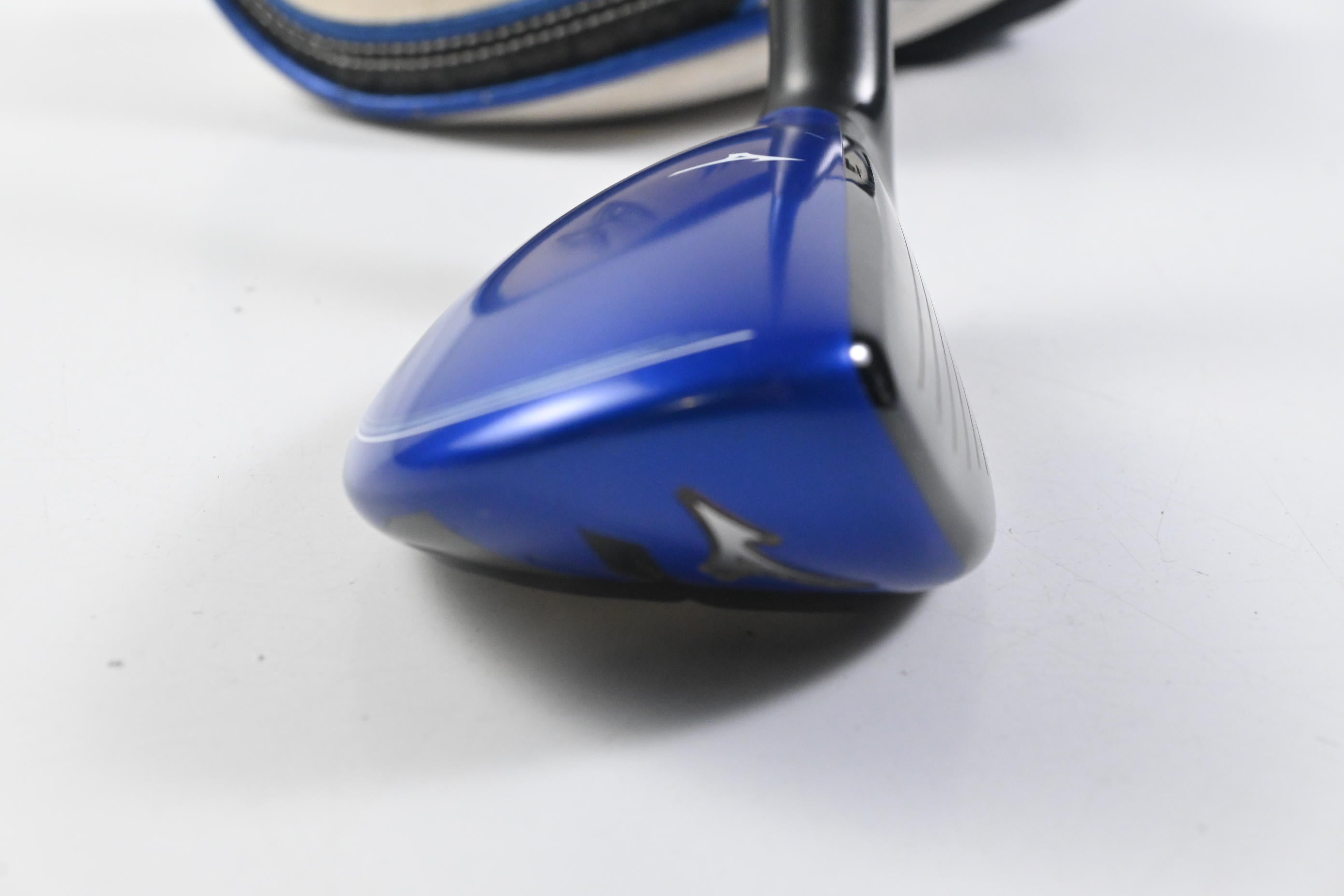 Mizuno JPX 900 #4 Hybrid / 22 Degree / Regular Flex Fujikura Blue Shaft