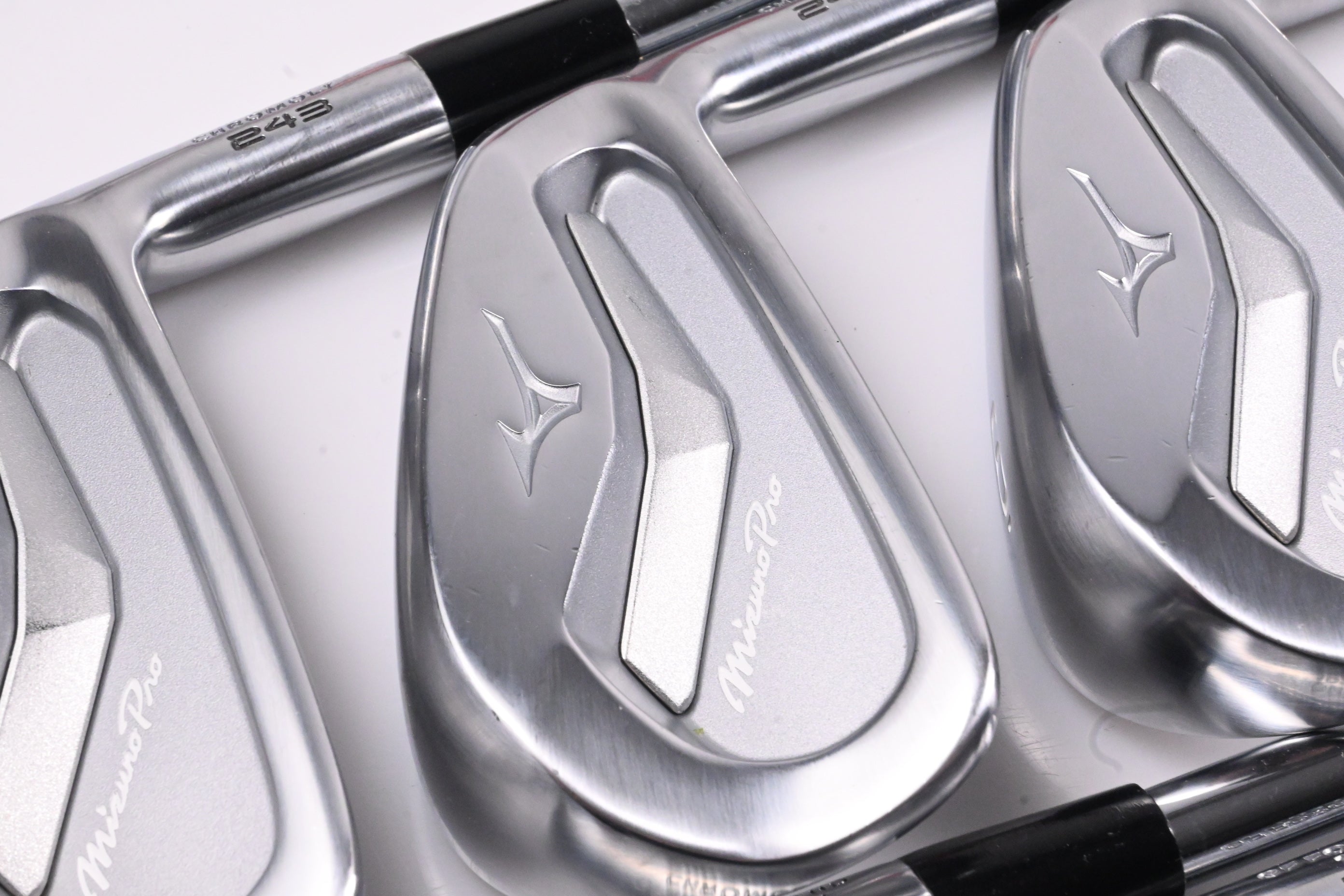 Mizuno Pro 243 Irons / 4-PW / Stiff Flex Dynamic Gold 95 S300 Shafts