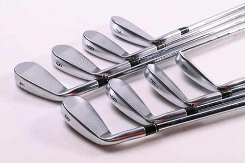 Callaway Apex Ai200 Irons / 4-PW+GW / Stiff Flex N.S.Pro Modus³ Tour 105