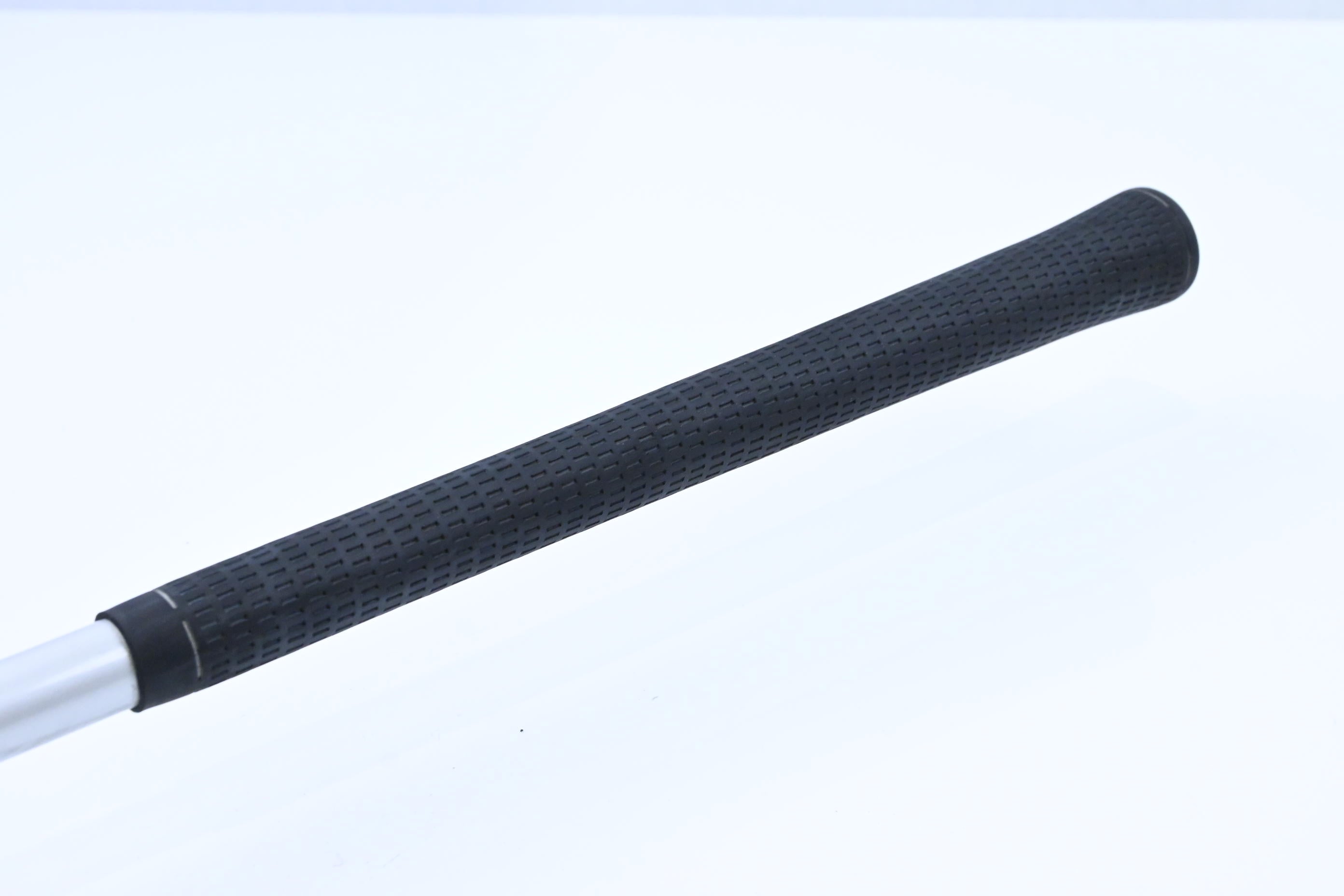 Taylormade R9 #3 Wood / 15 Degree / Stiff Flex Fujikura Motore 70 Shaft