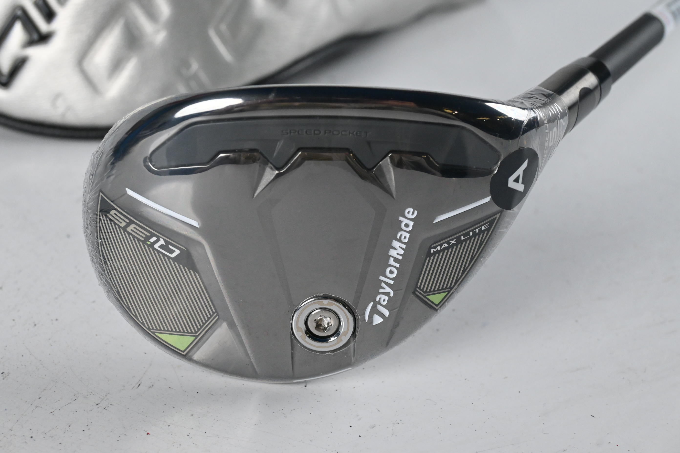Taylormade Qi35 Max Lite #5 Hybrid / 27 Degree / Senior Flex Vanquish 5 Shaft