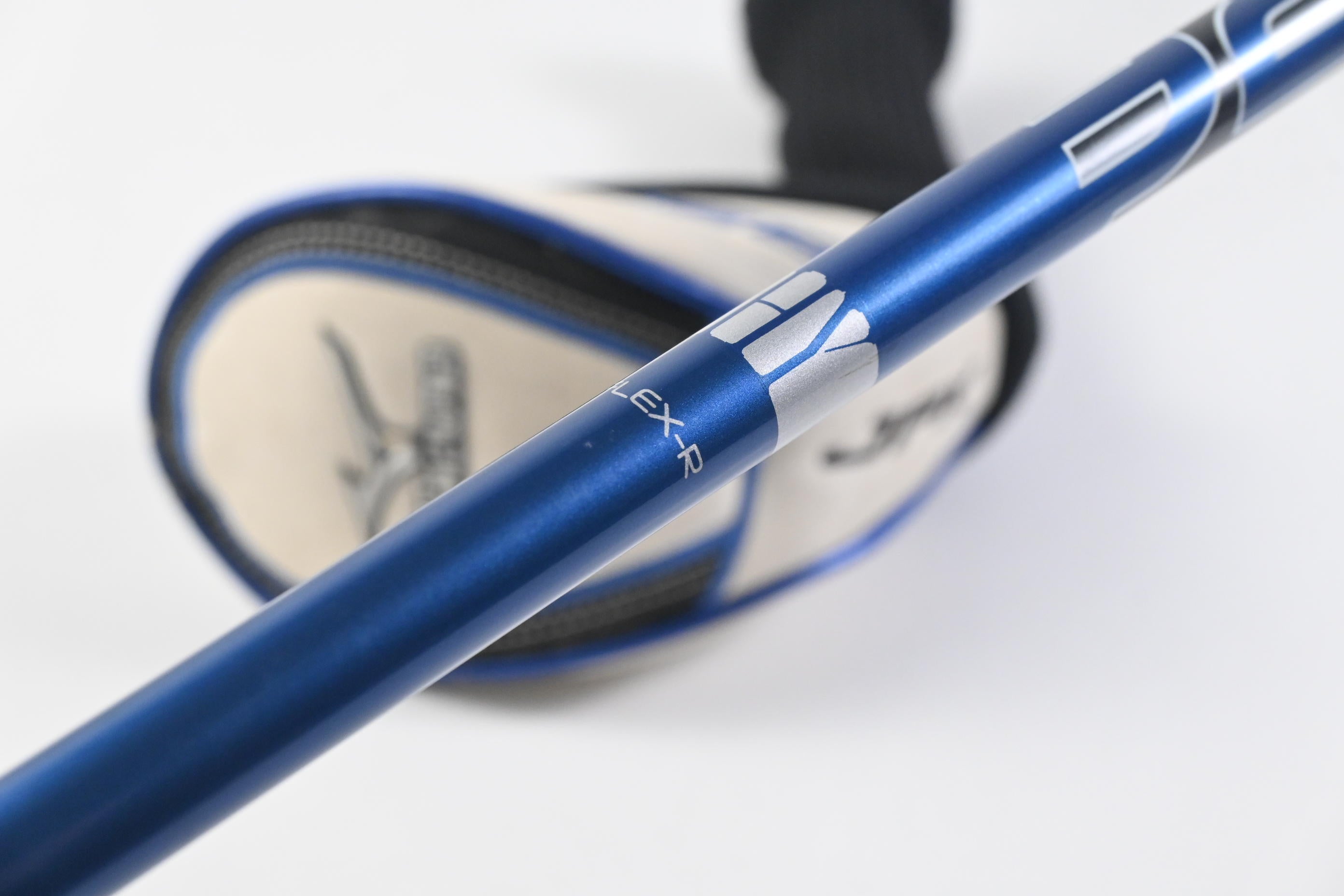 Mizuno JPX 900 #4 Hybrid / 22 Degree / Regular Flex Fujikura Blue Shaft