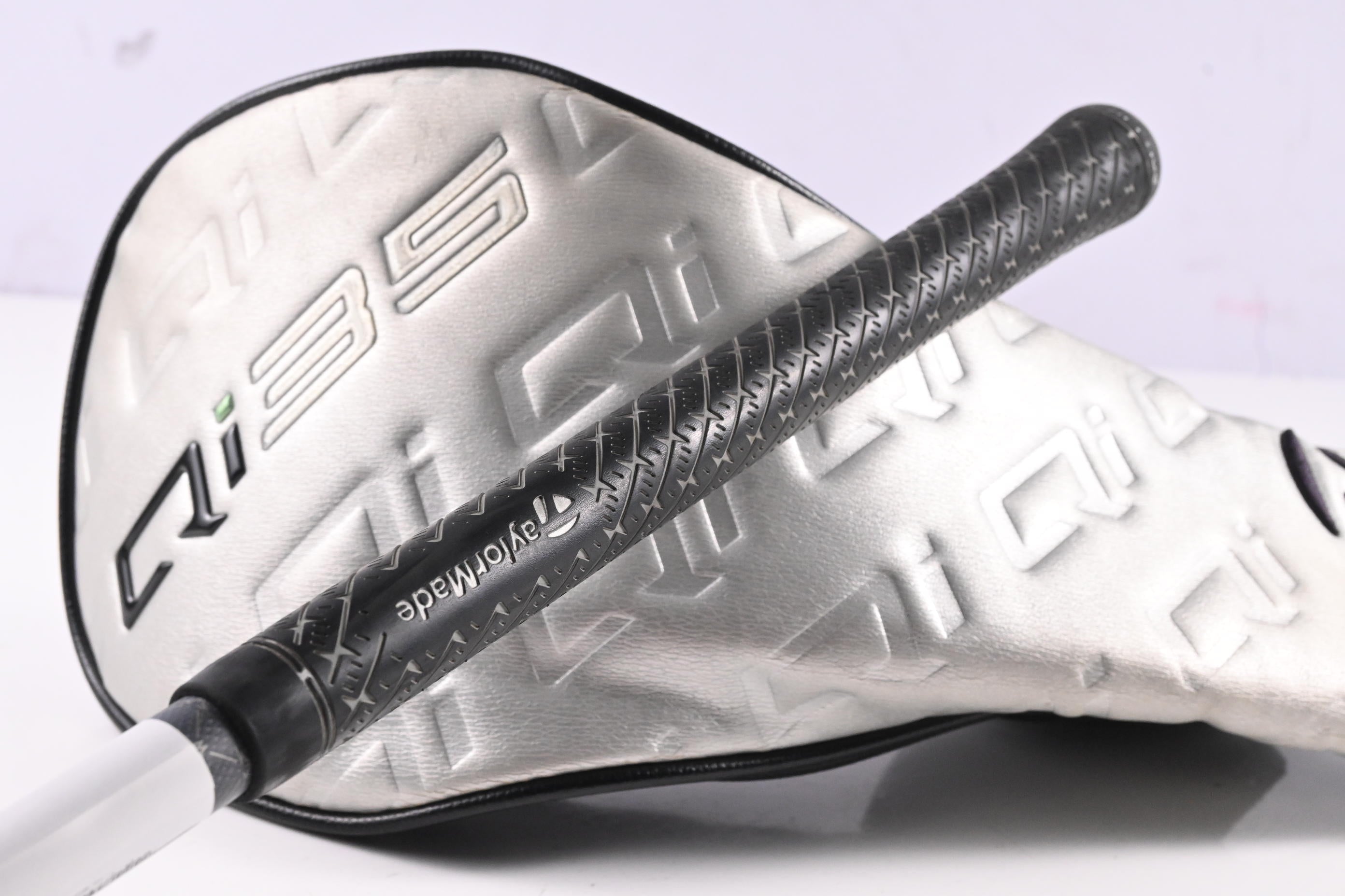 Taylormade Qi35 Max Driver / 9 Degree / Regular Flex Tensei AV Blue 65 Shaft