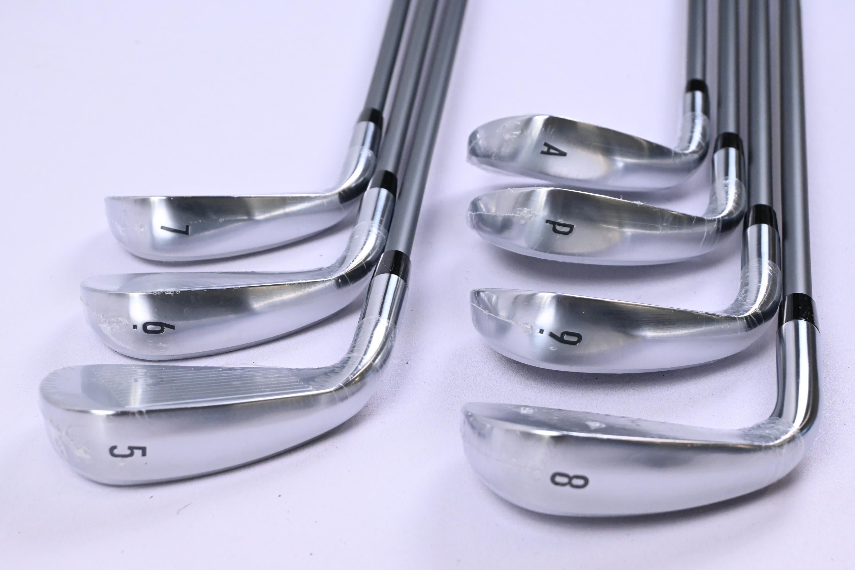 Callaway Quantum Max OS Irons / 5-PW+GW / Regular Flex Denali Silver 60 Shafts