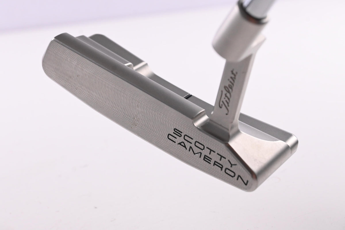 Scotty Cameron Special Select Squareback Putter / 33 Inch