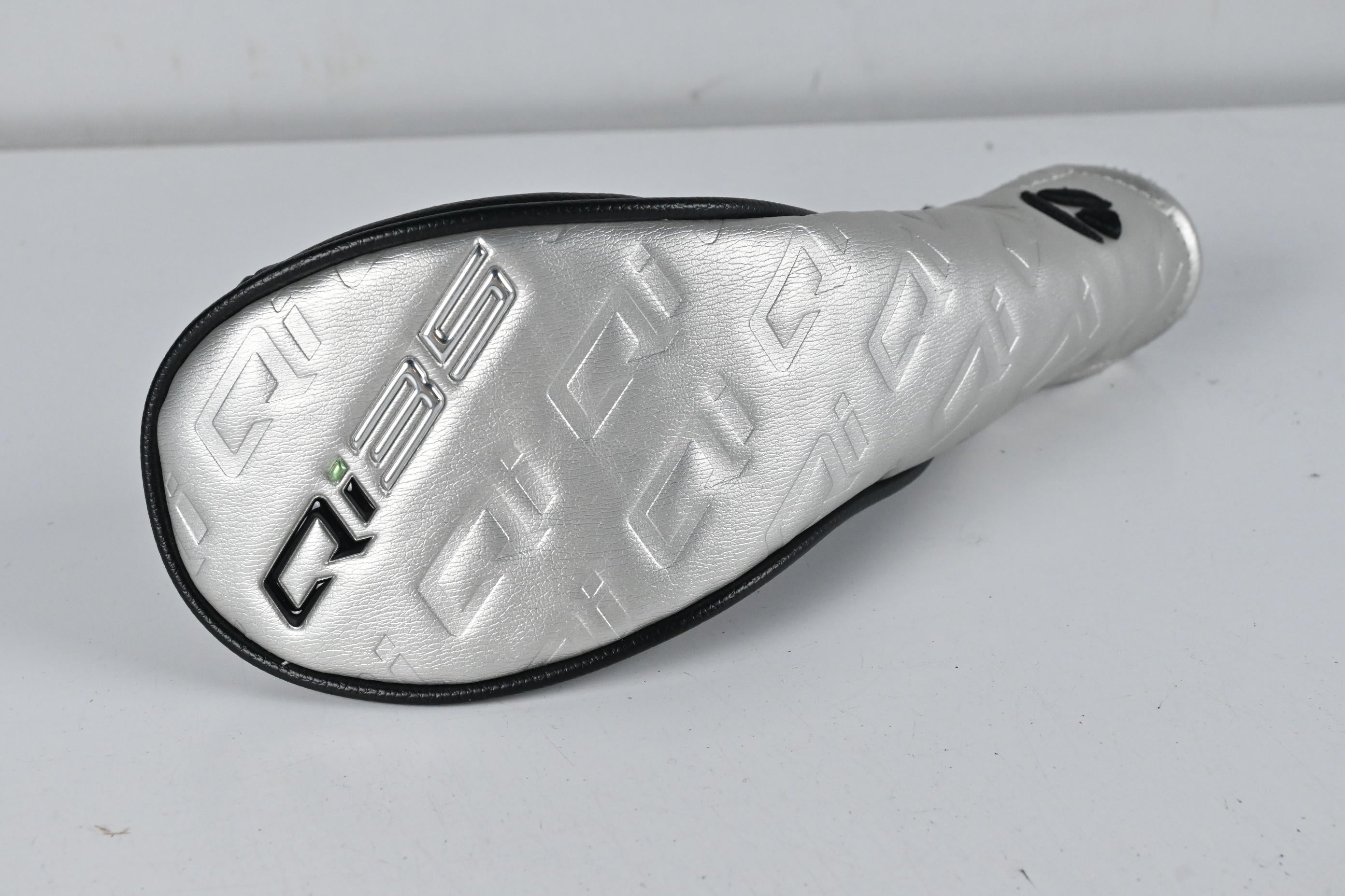 Taylormade Qi35 Max Lite #5 Hybrid / 27 Degree / Senior Flex Vanquish 5 Shaft