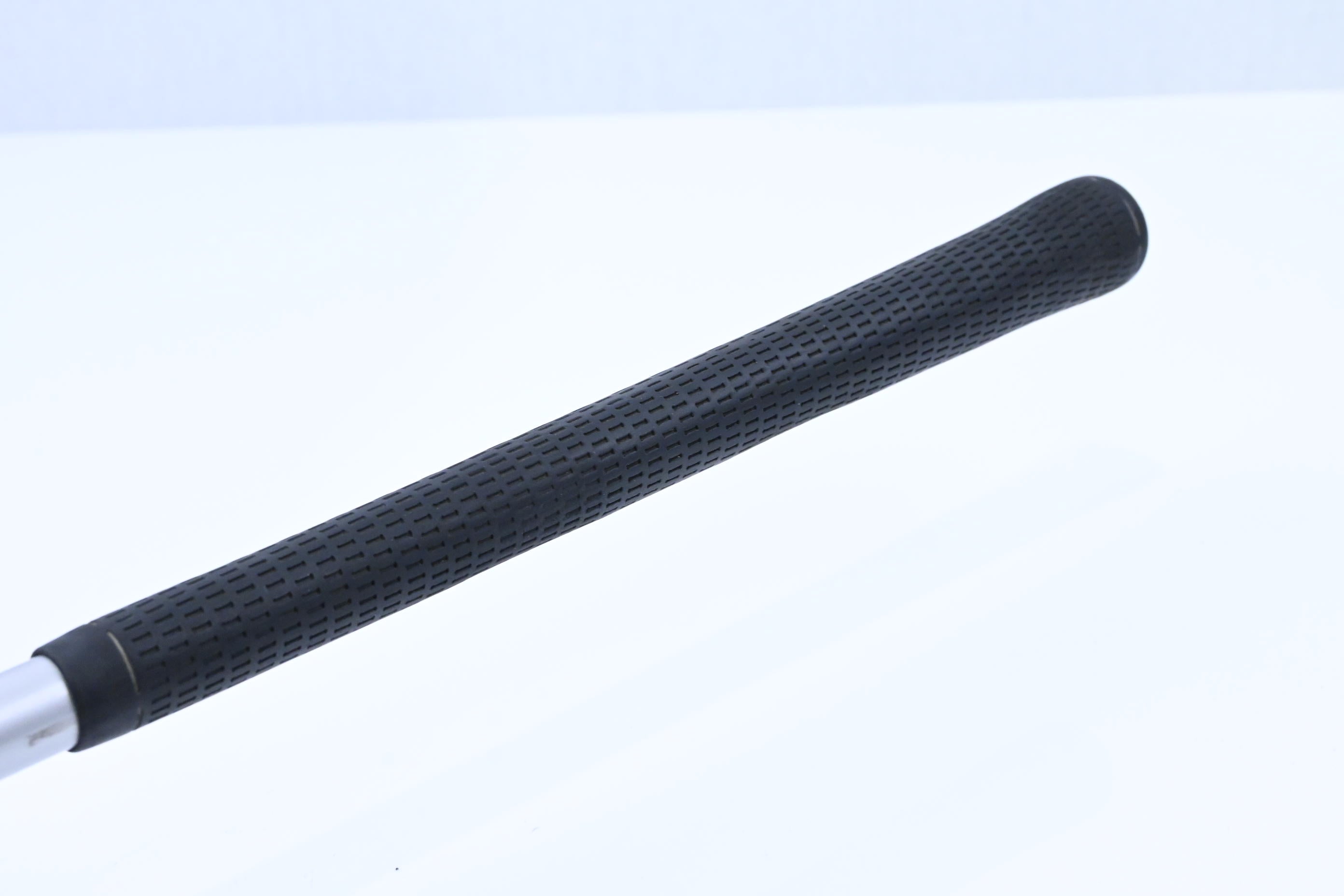 Taylormade R11S #3 Wood / 15.5 Degree / Regular Flex Aldila RIP Phenom 70 Shaft