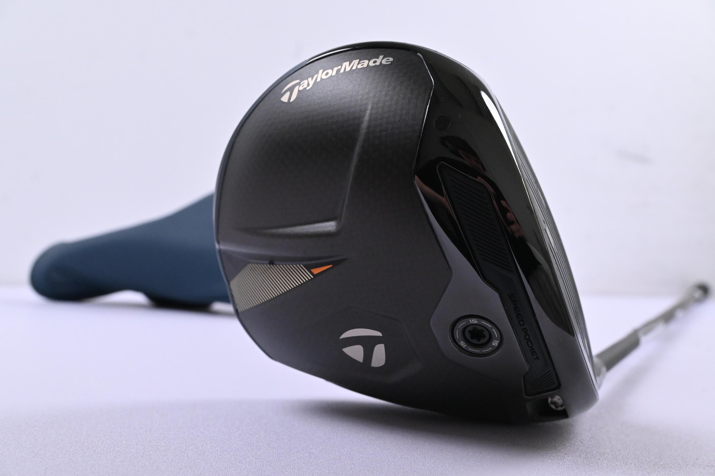 Taylormade Qi4D LS Driver / 9 Degree / Regular Flex REAX Red 50 Shaft