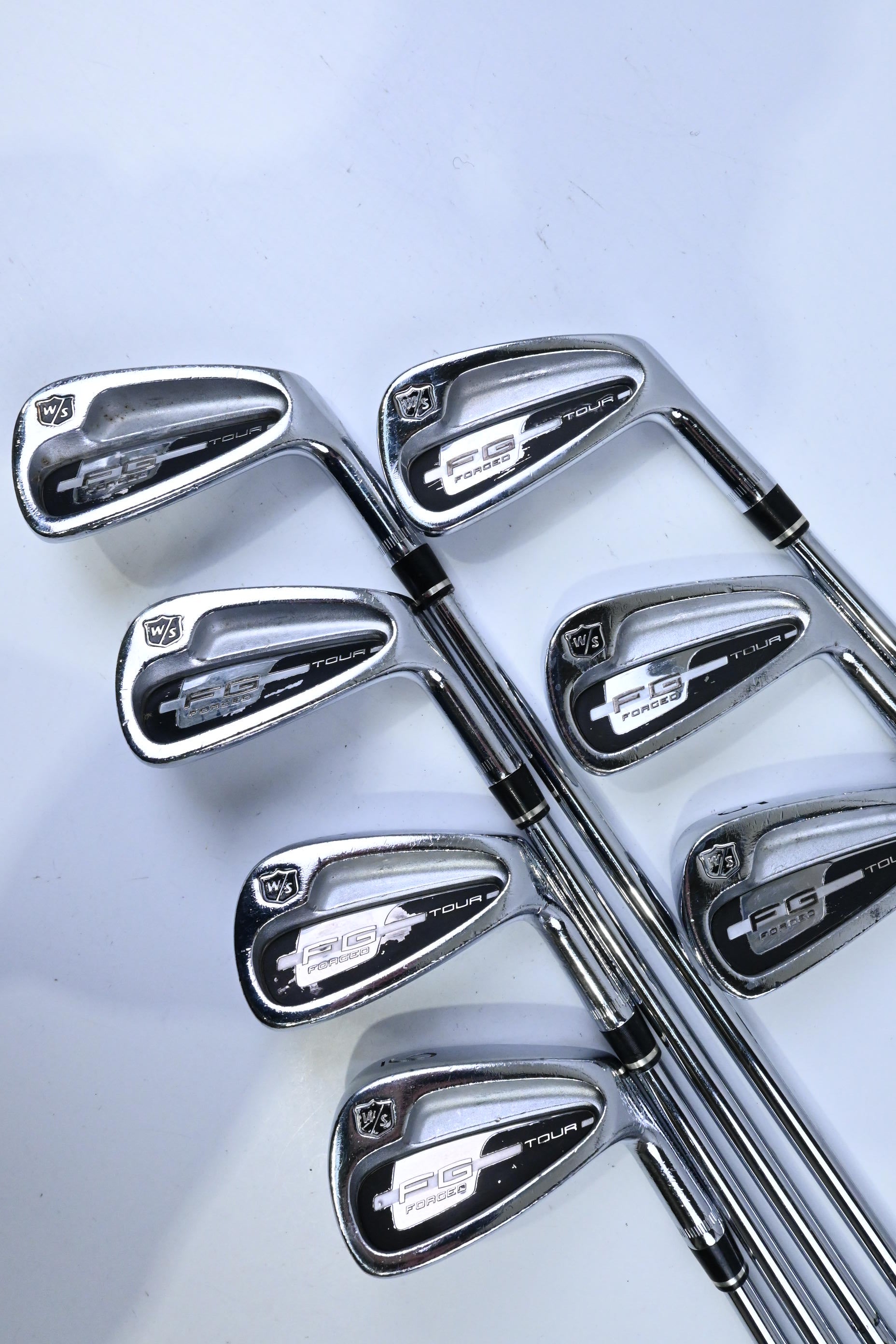 Wilson FG Tour Irons / 3-9 / Stiff Flex Dynamic Gold S300 Shafts