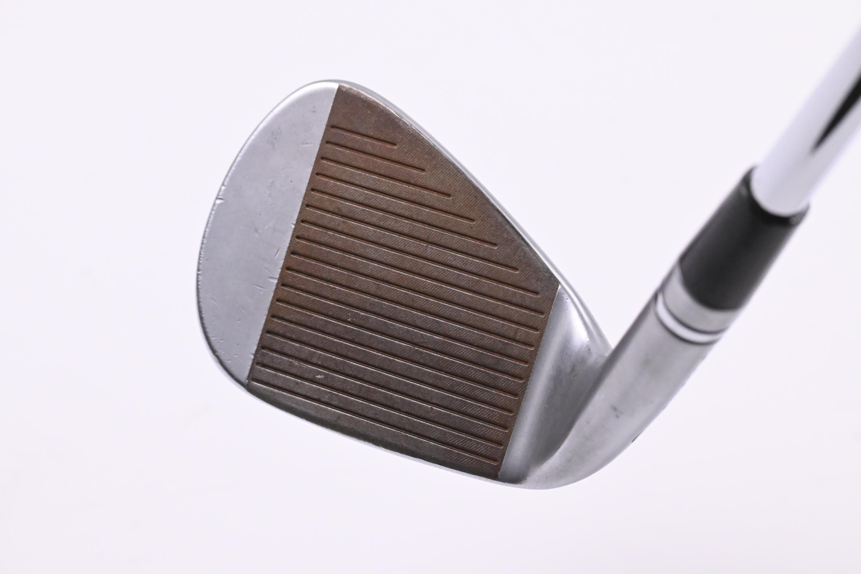 Taylormade Milled Grind 4 Pitching Wedge / 46 Degree / Regular Flex KBS Max MT