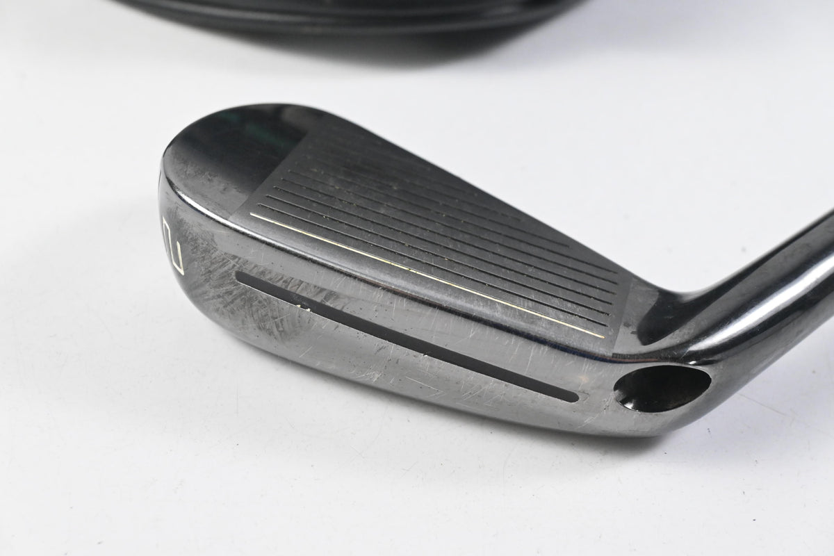Taylormade GAPR Lo #2 Hybrid / 17 Degree / Stiff Flex Hzrdus Black 85 Shaft