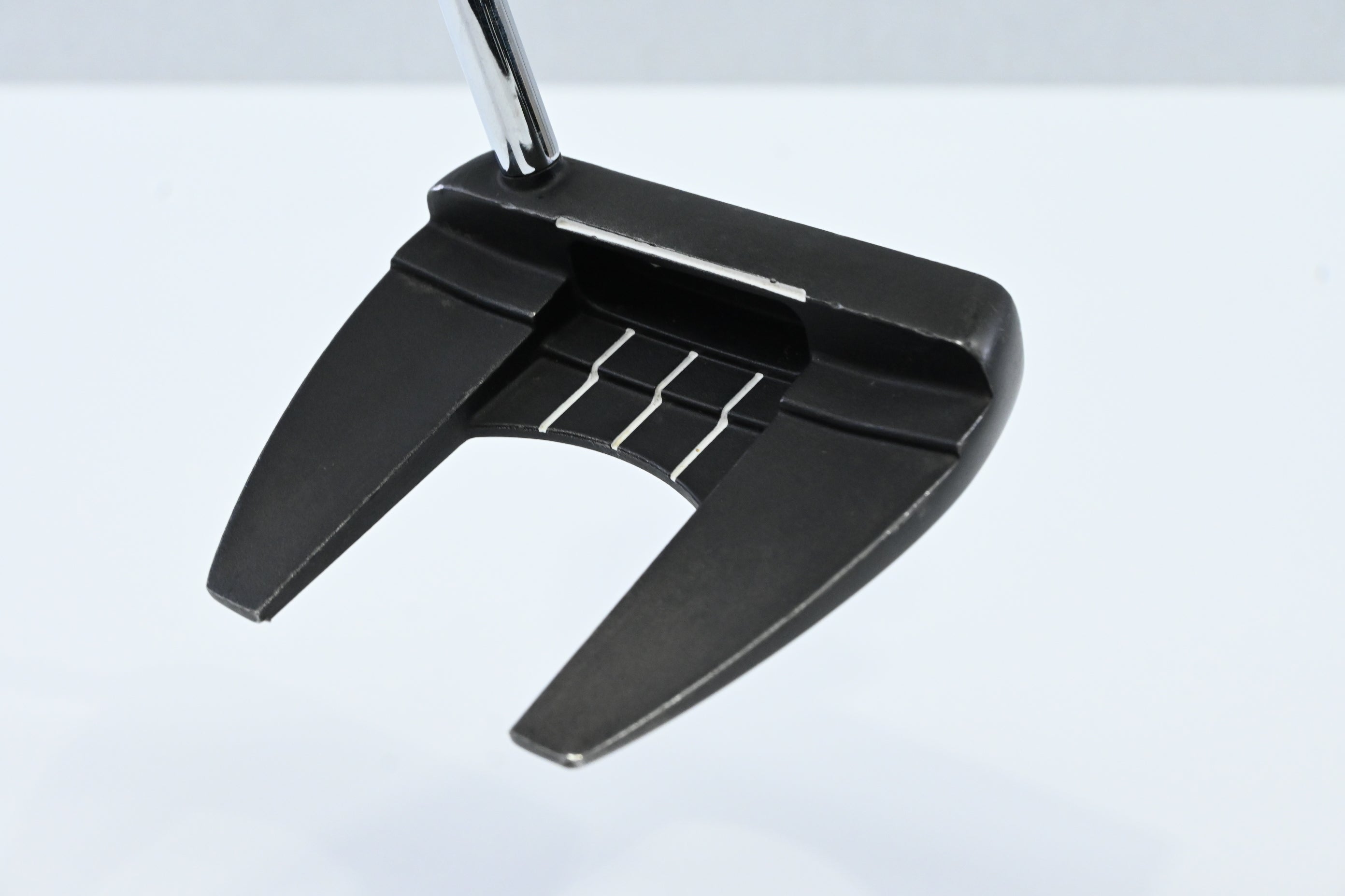 Wilson Infinite 2024 Bucktown Putter / 36 Inch