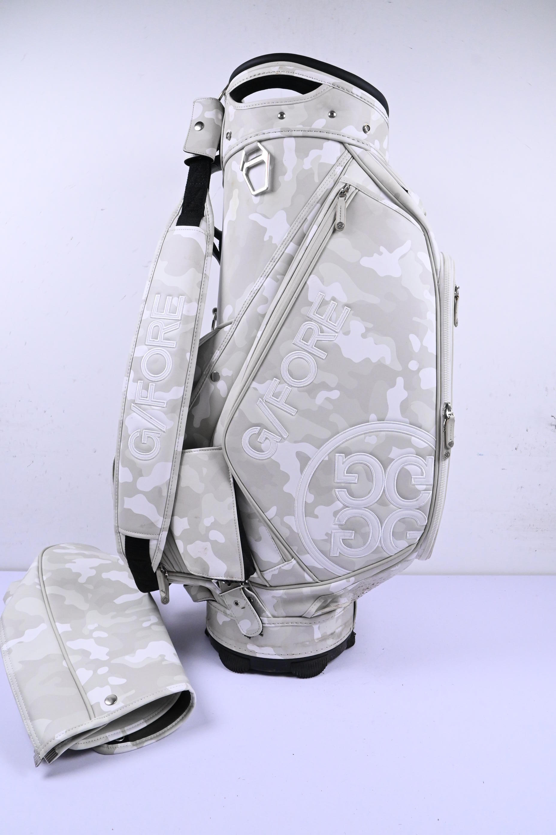Vessel G/Fore Tour Bag / 6-Way Divider / Snow Camo