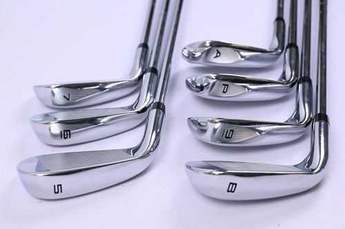 Callaway Elyte Irons / 5-PW+GW / Regular Flex Vector 80 Shafts