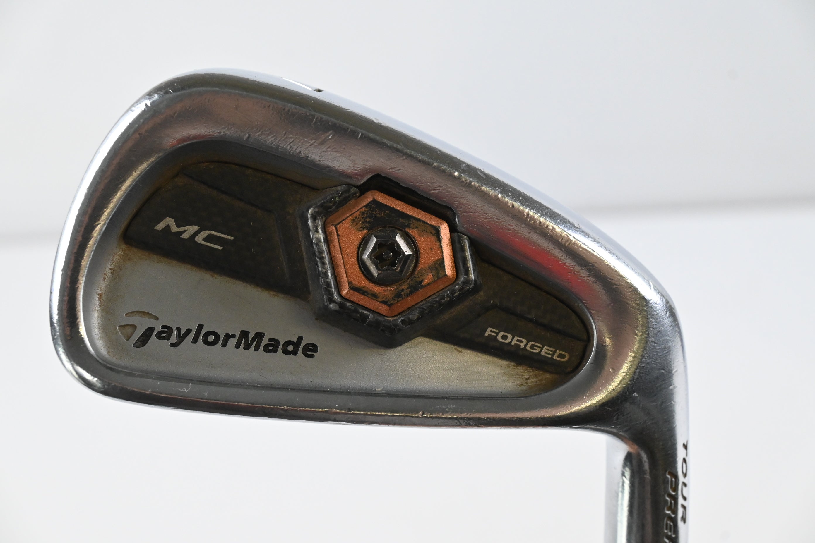 Taylormade Tour Preferred 2011 MC #7 Iron / Regular Flex Black Gold Shaft