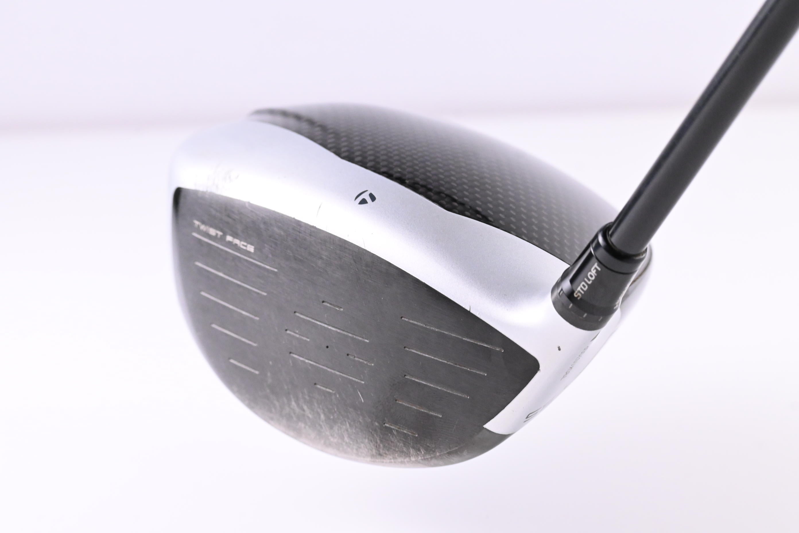 Taylormade M3 Driver / 9.5 Degree / Regular Flex Fujikura Atmos Red 5 Shaft