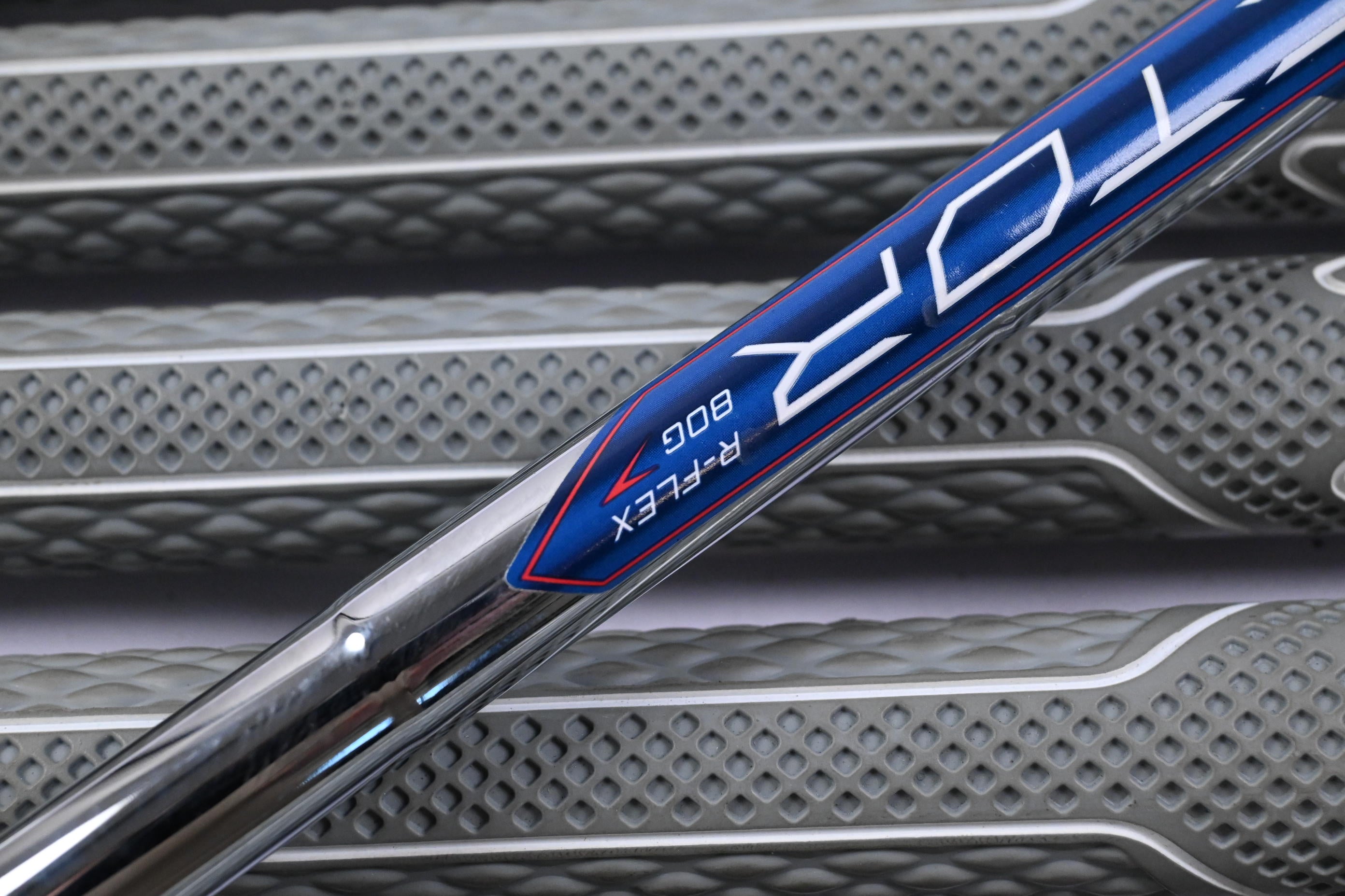 Callaway Elyte Irons / 5-PW+GW / Regular Flex Vector 80 Shafts